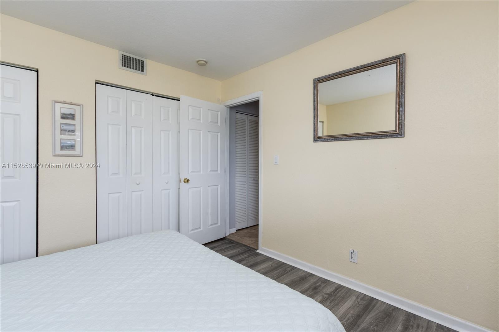 7807 Golf Cir Dr 304, Margate, Florida 33063, 2 Bedrooms Bedrooms, ,2 BathroomsBathrooms,Residential,For Sale,7807 Golf Cir Dr 304,A11528539