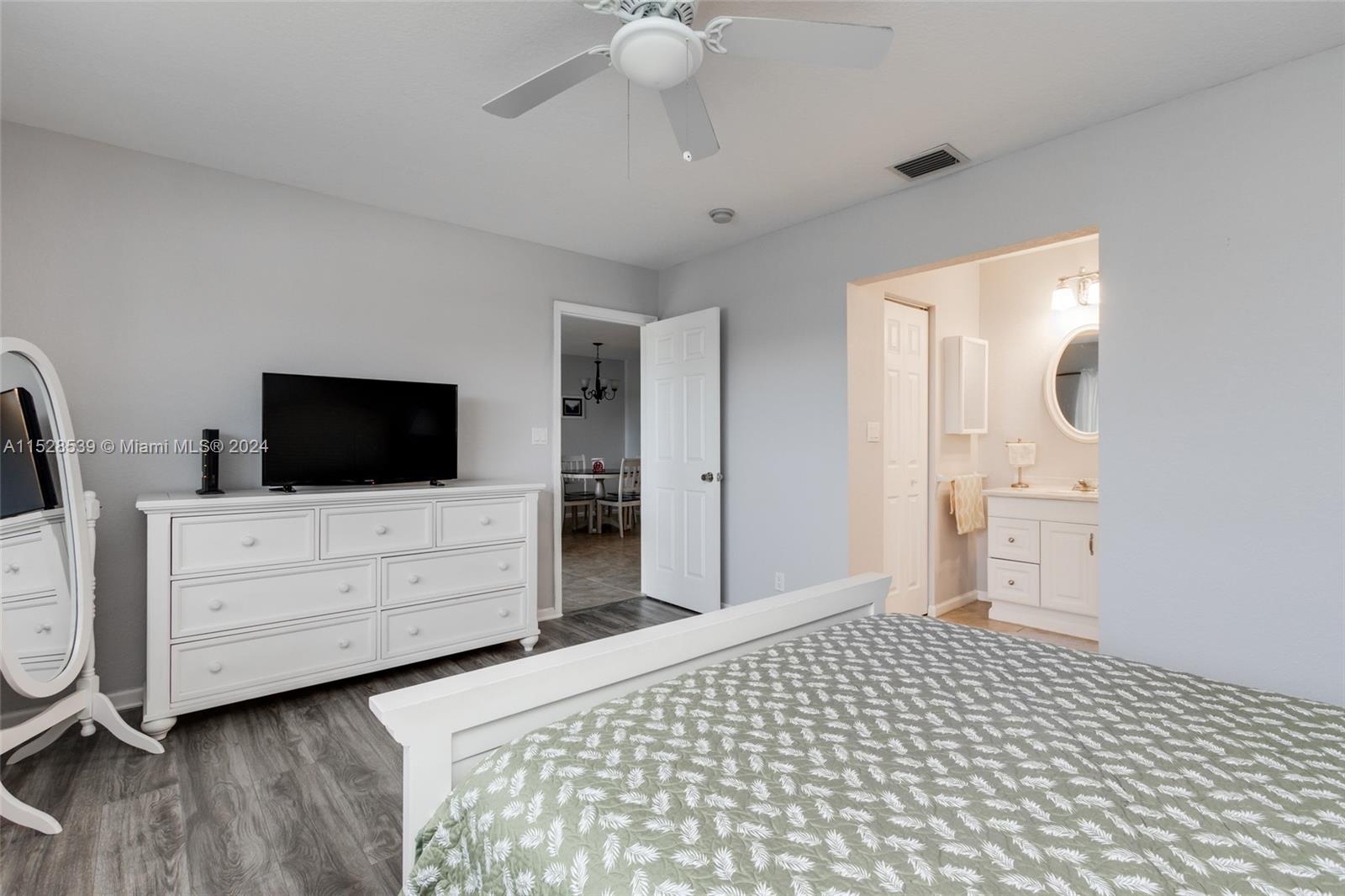 7807 Golf Cir Dr 304, Margate, Florida 33063, 2 Bedrooms Bedrooms, ,2 BathroomsBathrooms,Residential,For Sale,7807 Golf Cir Dr 304,A11528539