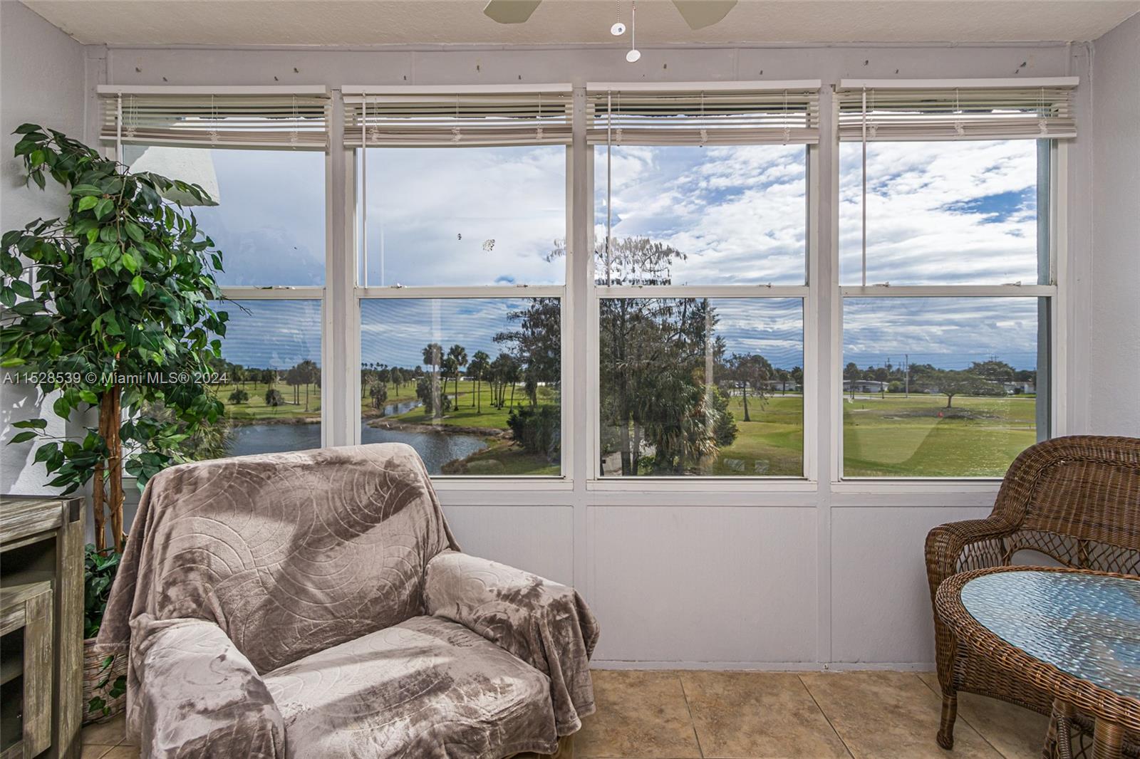 7807 Golf Cir Dr 304, Margate, Florida 33063, 2 Bedrooms Bedrooms, ,2 BathroomsBathrooms,Residential,For Sale,7807 Golf Cir Dr 304,A11528539