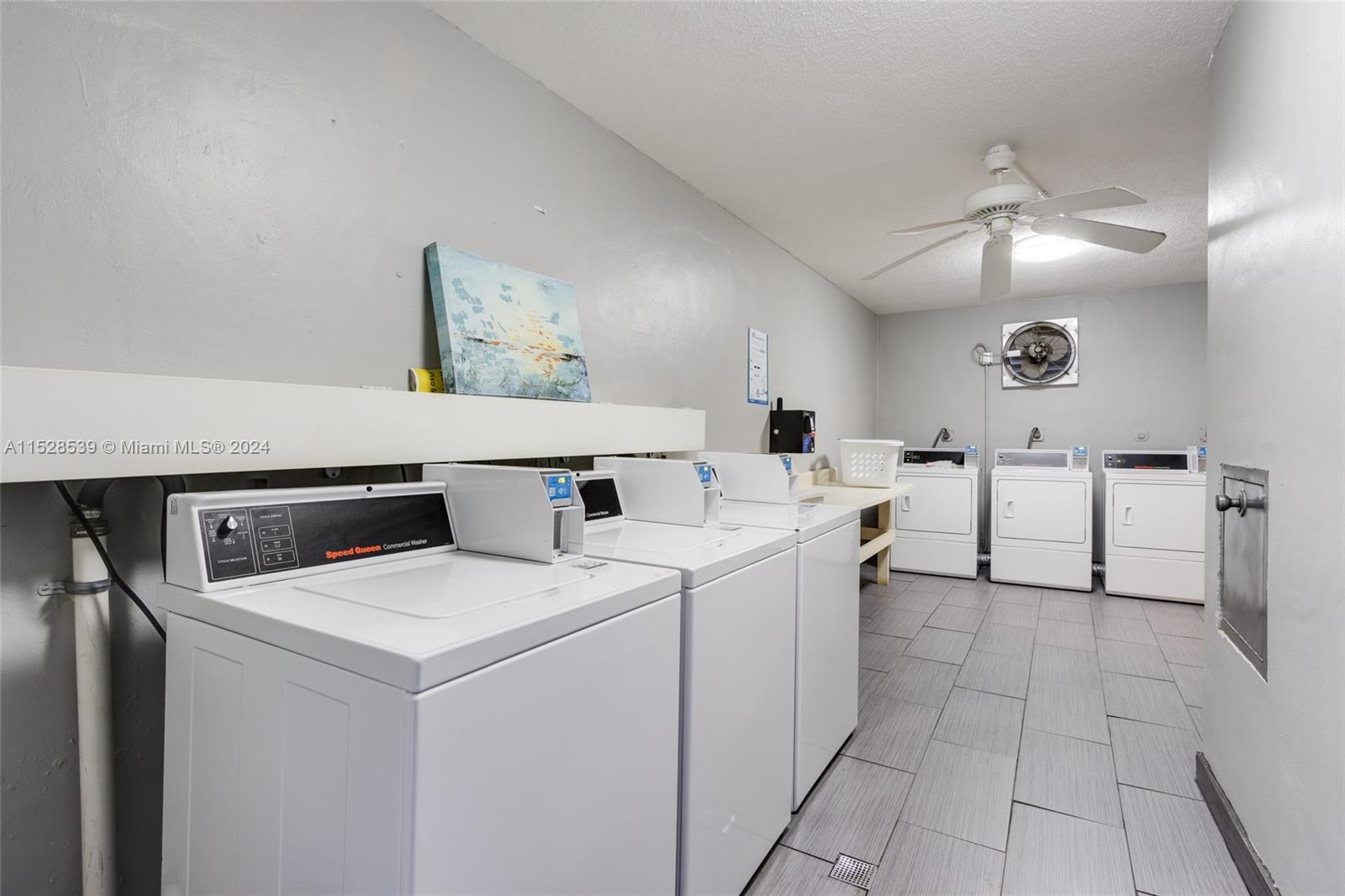 7807 Golf Cir Dr 304, Margate, Florida 33063, 2 Bedrooms Bedrooms, ,2 BathroomsBathrooms,Residential,For Sale,7807 Golf Cir Dr 304,A11528539