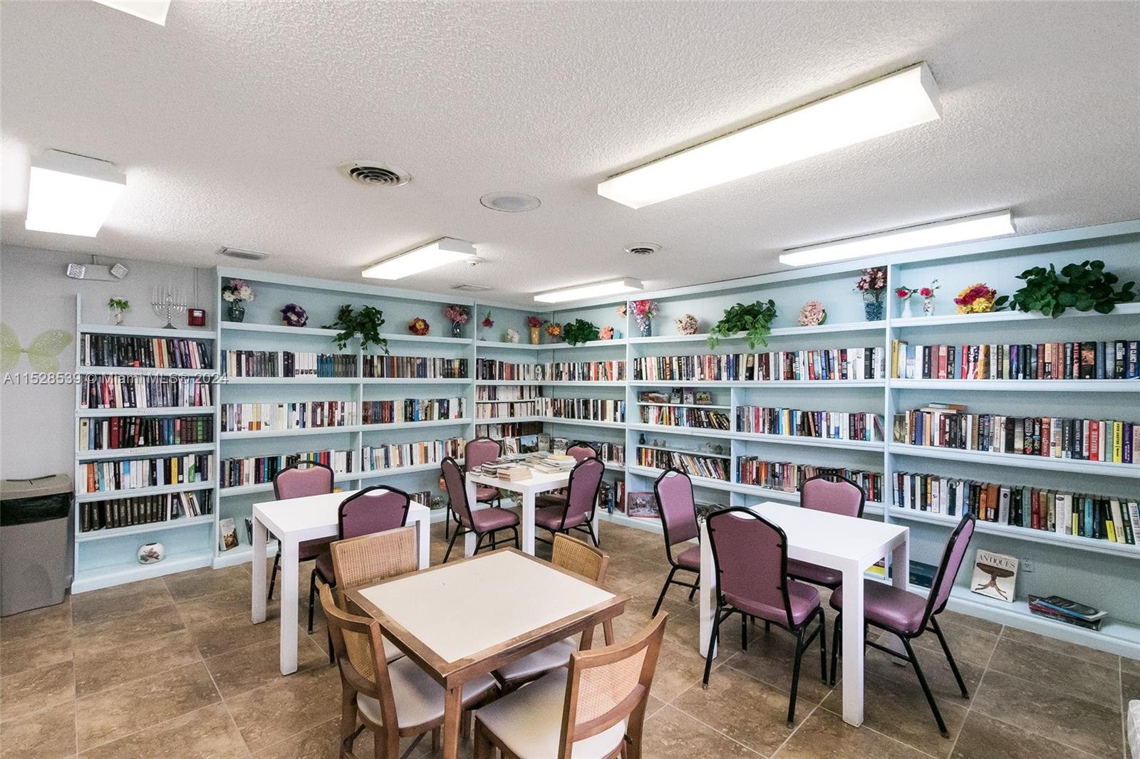 7807 Golf Cir Dr 304, Margate, Florida 33063, 2 Bedrooms Bedrooms, ,2 BathroomsBathrooms,Residential,For Sale,7807 Golf Cir Dr 304,A11528539