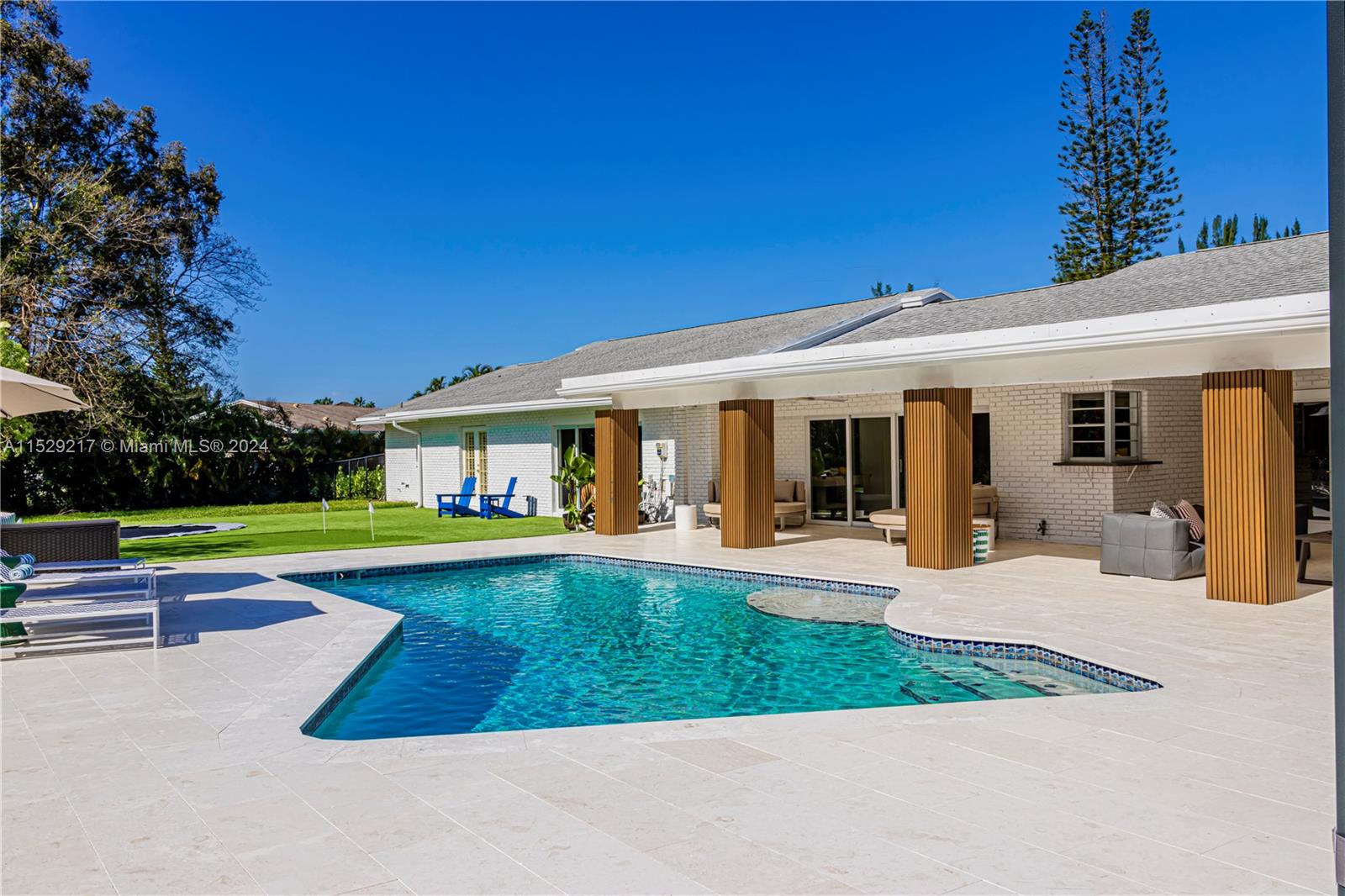 11300 SW 1st St, Plantation, Florida 33325, 8 Bedrooms Bedrooms, ,4 BathroomsBathrooms,Residential,For Sale,11300 SW 1st St,A11529217