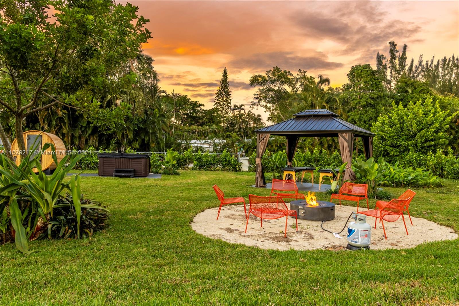 11300 SW 1st St, Plantation, Florida 33325, 8 Bedrooms Bedrooms, ,4 BathroomsBathrooms,Residential,For Sale,11300 SW 1st St,A11529217