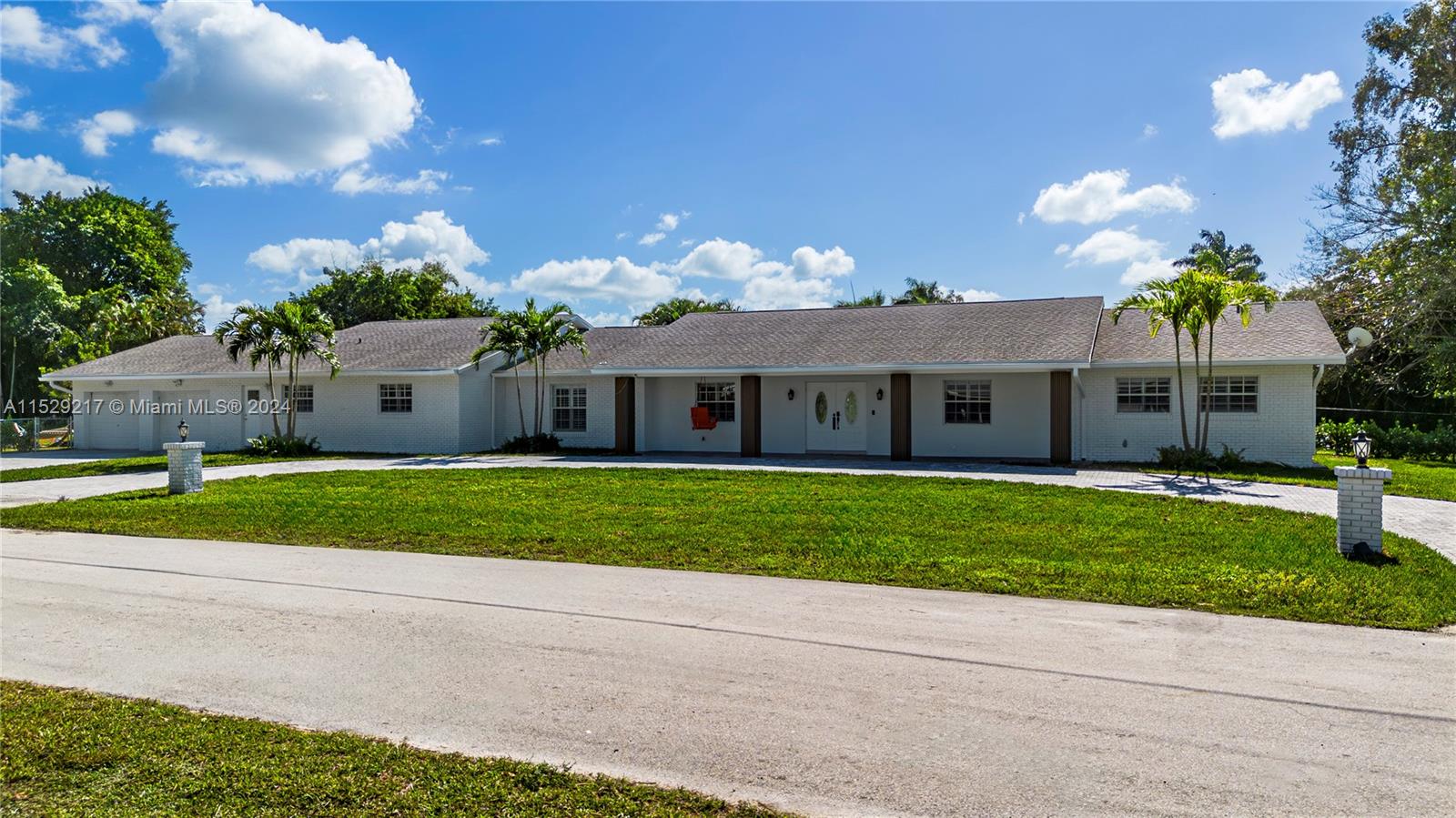 11300 SW 1st St, Plantation, Florida 33325, 8 Bedrooms Bedrooms, ,4 BathroomsBathrooms,Residential,For Sale,11300 SW 1st St,A11529217