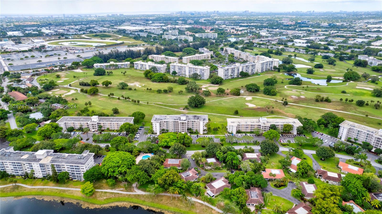 3091 N Course Dr 702, Pompano Beach, Florida 33069, 2 Bedrooms Bedrooms, ,2 BathroomsBathrooms,Residential,For Sale,3091 N Course Dr 702,A11528787