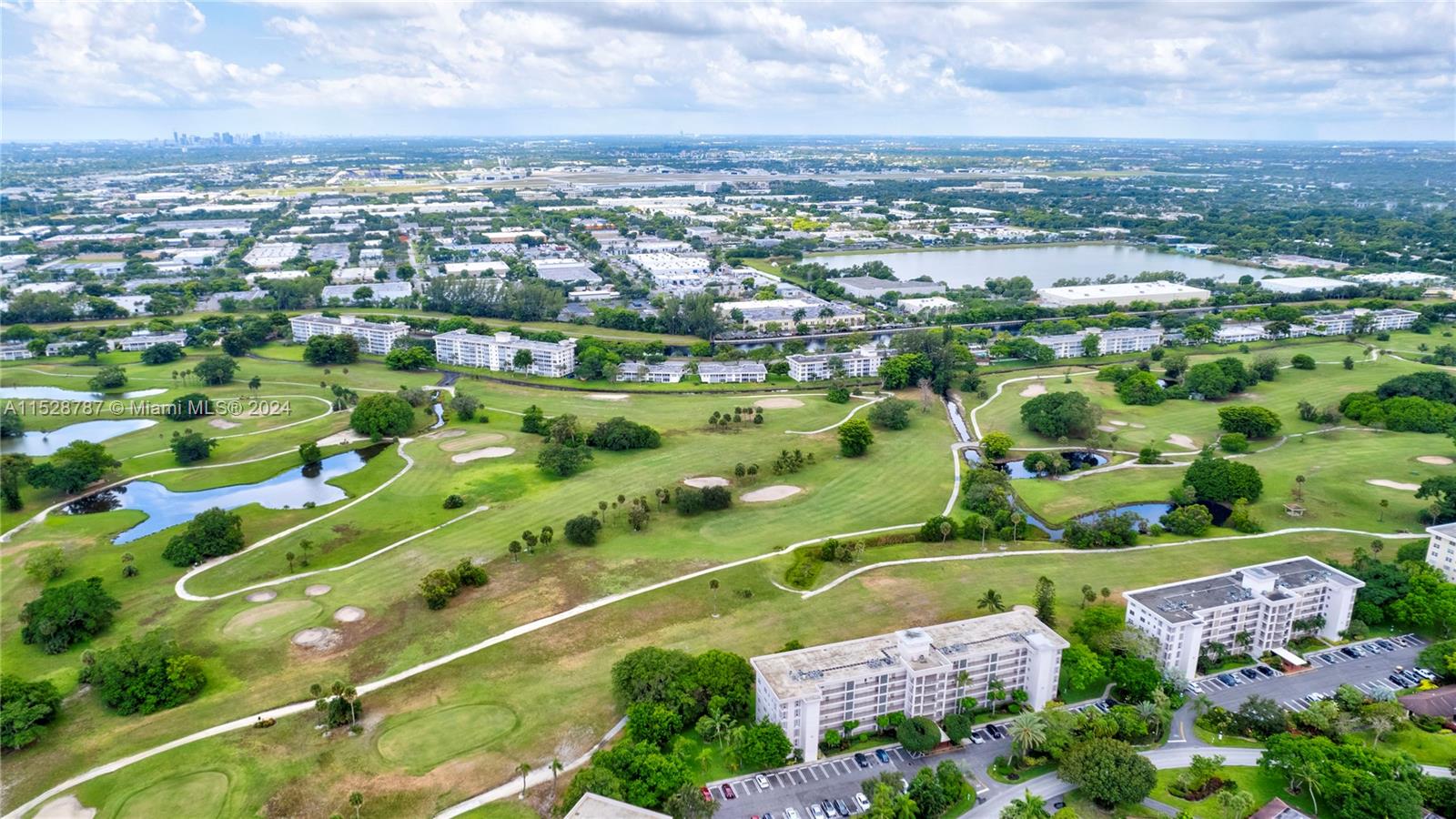 3091 N Course Dr 702, Pompano Beach, Florida 33069, 2 Bedrooms Bedrooms, ,2 BathroomsBathrooms,Residential,For Sale,3091 N Course Dr 702,A11528787