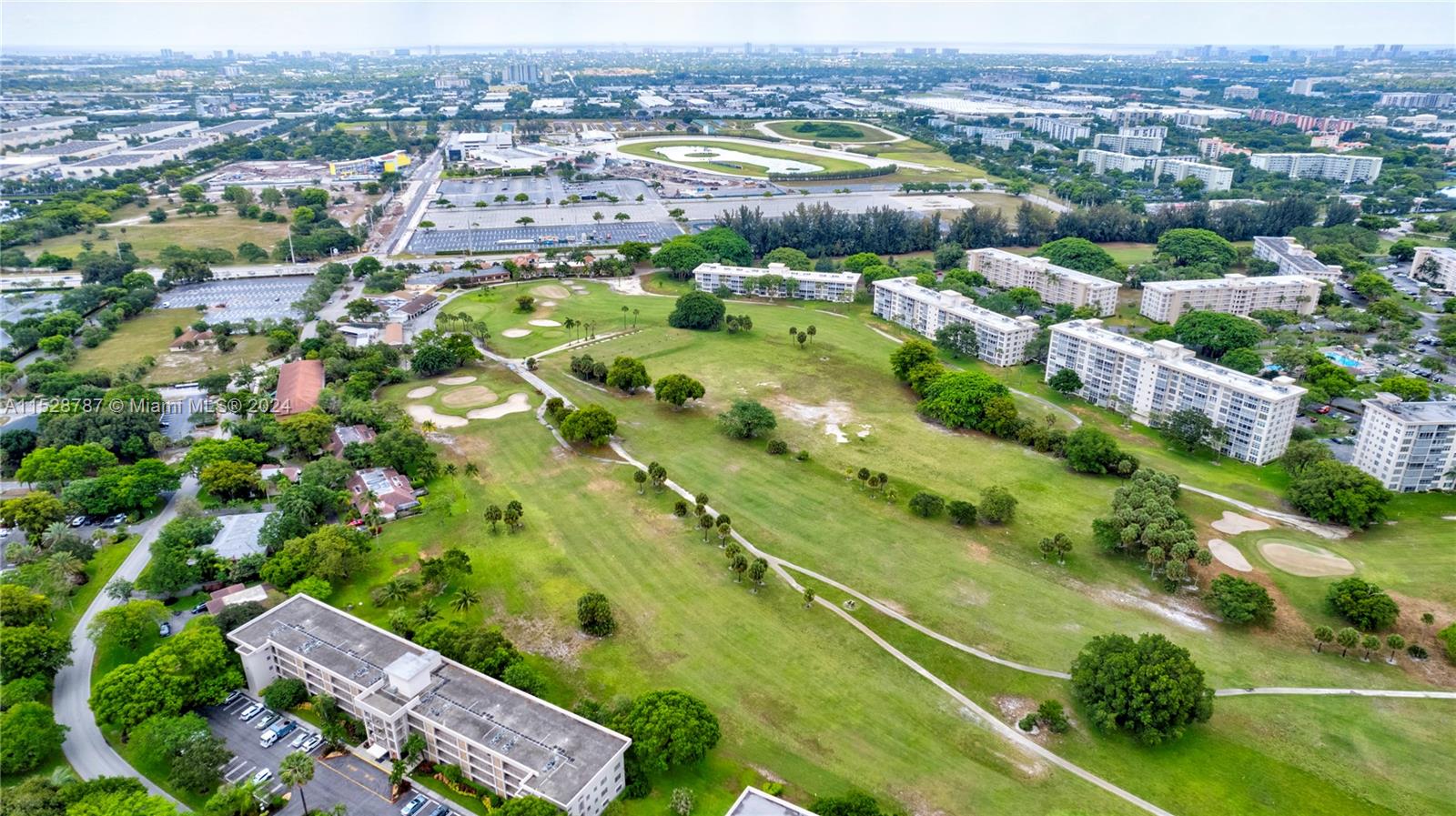 3091 N Course Dr 702, Pompano Beach, Florida 33069, 2 Bedrooms Bedrooms, ,2 BathroomsBathrooms,Residential,For Sale,3091 N Course Dr 702,A11528787