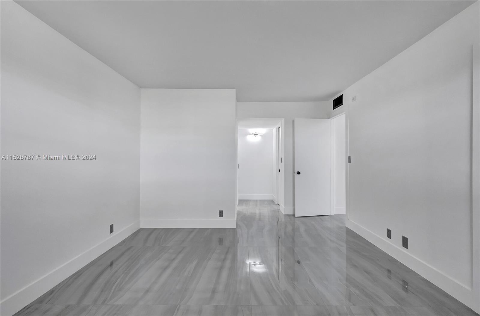 3091 N Course Dr 702, Pompano Beach, Florida 33069, 2 Bedrooms Bedrooms, ,2 BathroomsBathrooms,Residential,For Sale,3091 N Course Dr 702,A11528787