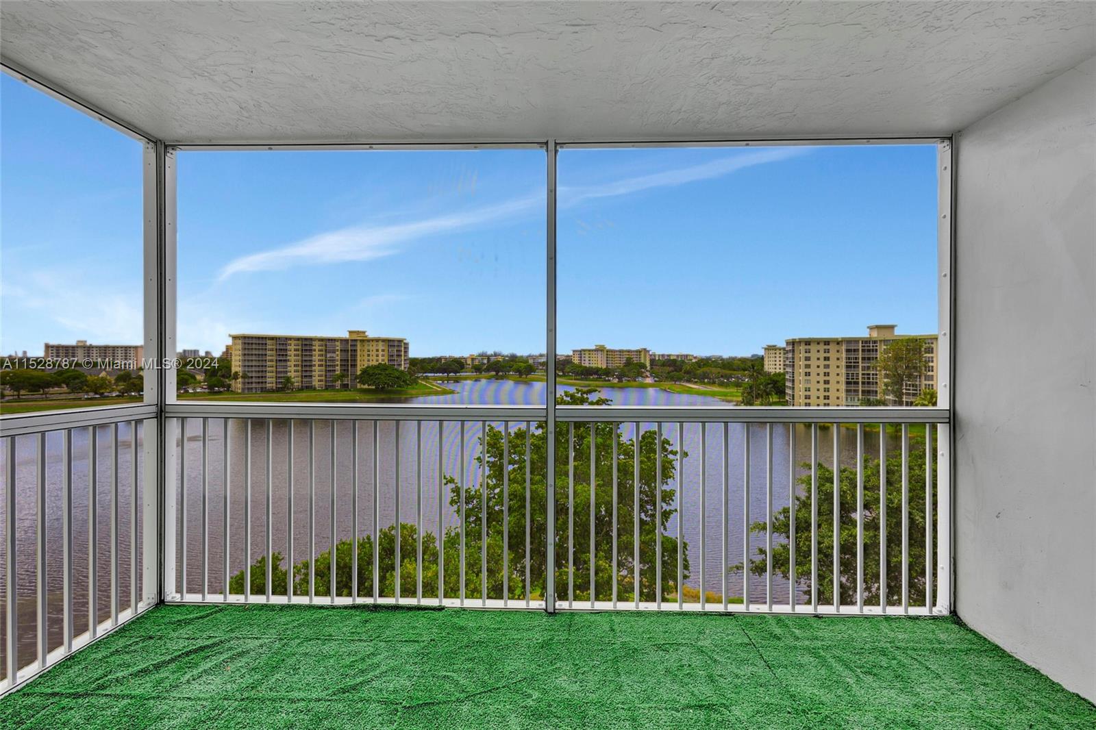 3091 N Course Dr 702, Pompano Beach, Florida 33069, 2 Bedrooms Bedrooms, ,2 BathroomsBathrooms,Residential,For Sale,3091 N Course Dr 702,A11528787