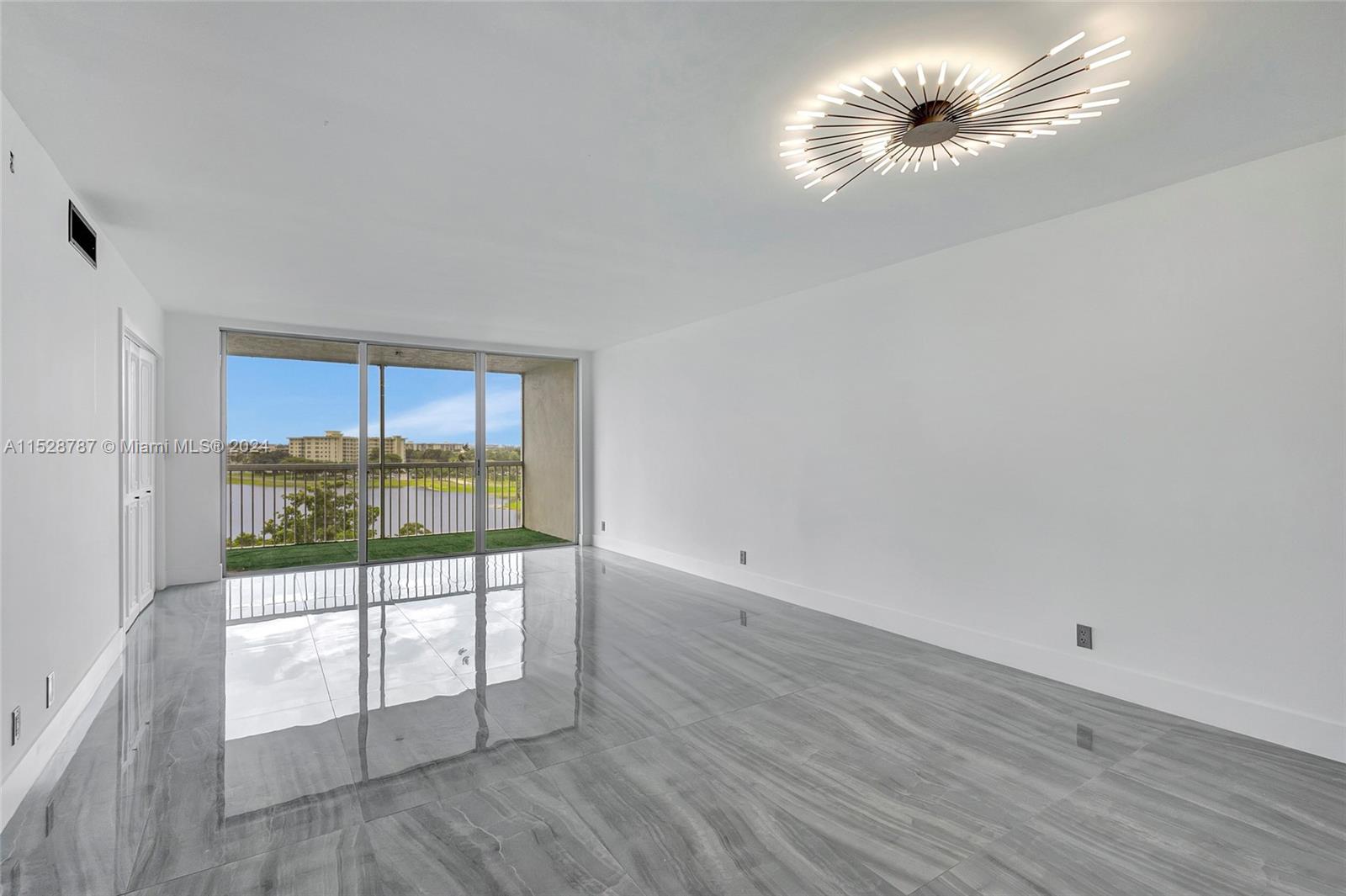 3091 N Course Dr 702, Pompano Beach, Florida 33069, 2 Bedrooms Bedrooms, ,2 BathroomsBathrooms,Residential,For Sale,3091 N Course Dr 702,A11528787