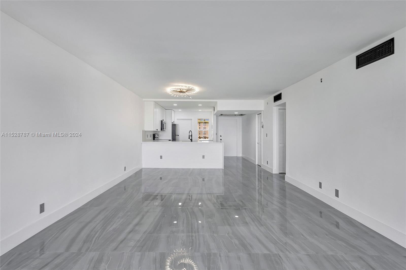 3091 N Course Dr 702, Pompano Beach, Florida 33069, 2 Bedrooms Bedrooms, ,2 BathroomsBathrooms,Residential,For Sale,3091 N Course Dr 702,A11528787