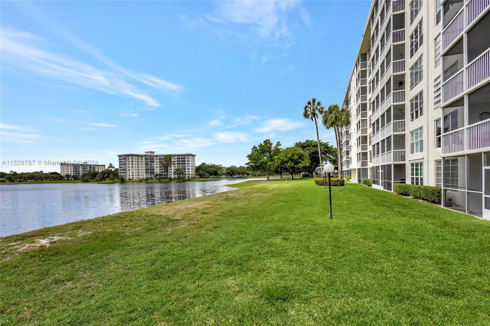 3091 N Course Dr 702, Pompano Beach, Florida 33069, 2 Bedrooms Bedrooms, ,2 BathroomsBathrooms,Residential,For Sale,3091 N Course Dr 702,A11528787