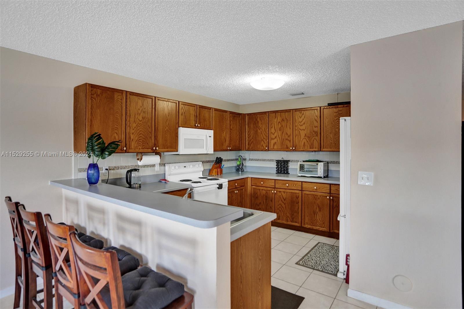 9316 NW 55th St, Sunrise, Florida 33351, 3 Bedrooms Bedrooms, ,2 BathroomsBathrooms,Residential,For Sale,9316 NW 55th St,A11529255