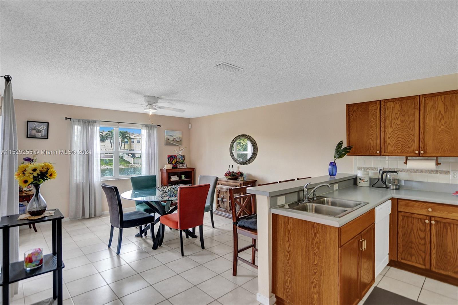 9316 NW 55th St, Sunrise, Florida 33351, 3 Bedrooms Bedrooms, ,2 BathroomsBathrooms,Residential,For Sale,9316 NW 55th St,A11529255