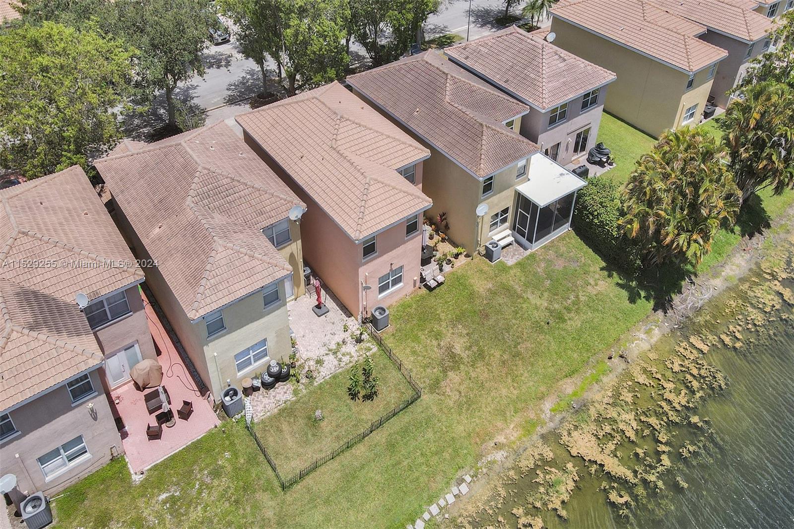 9316 NW 55th St, Sunrise, Florida 33351, 3 Bedrooms Bedrooms, ,2 BathroomsBathrooms,Residential,For Sale,9316 NW 55th St,A11529255
