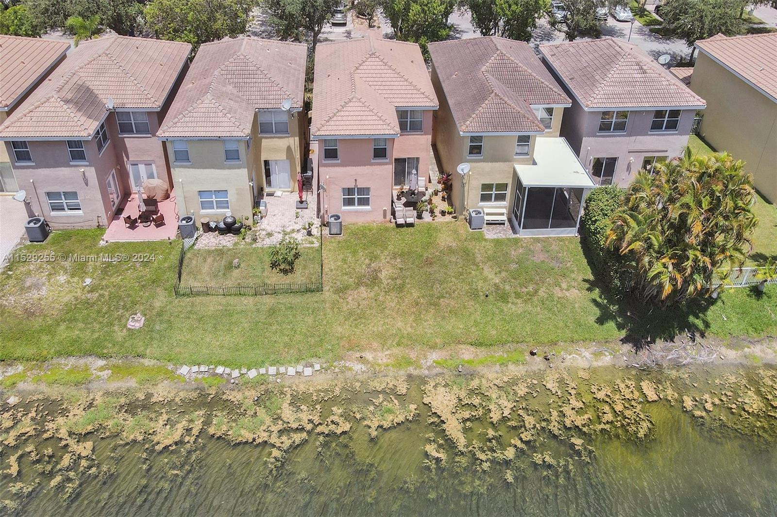 9316 NW 55th St, Sunrise, Florida 33351, 3 Bedrooms Bedrooms, ,2 BathroomsBathrooms,Residential,For Sale,9316 NW 55th St,A11529255