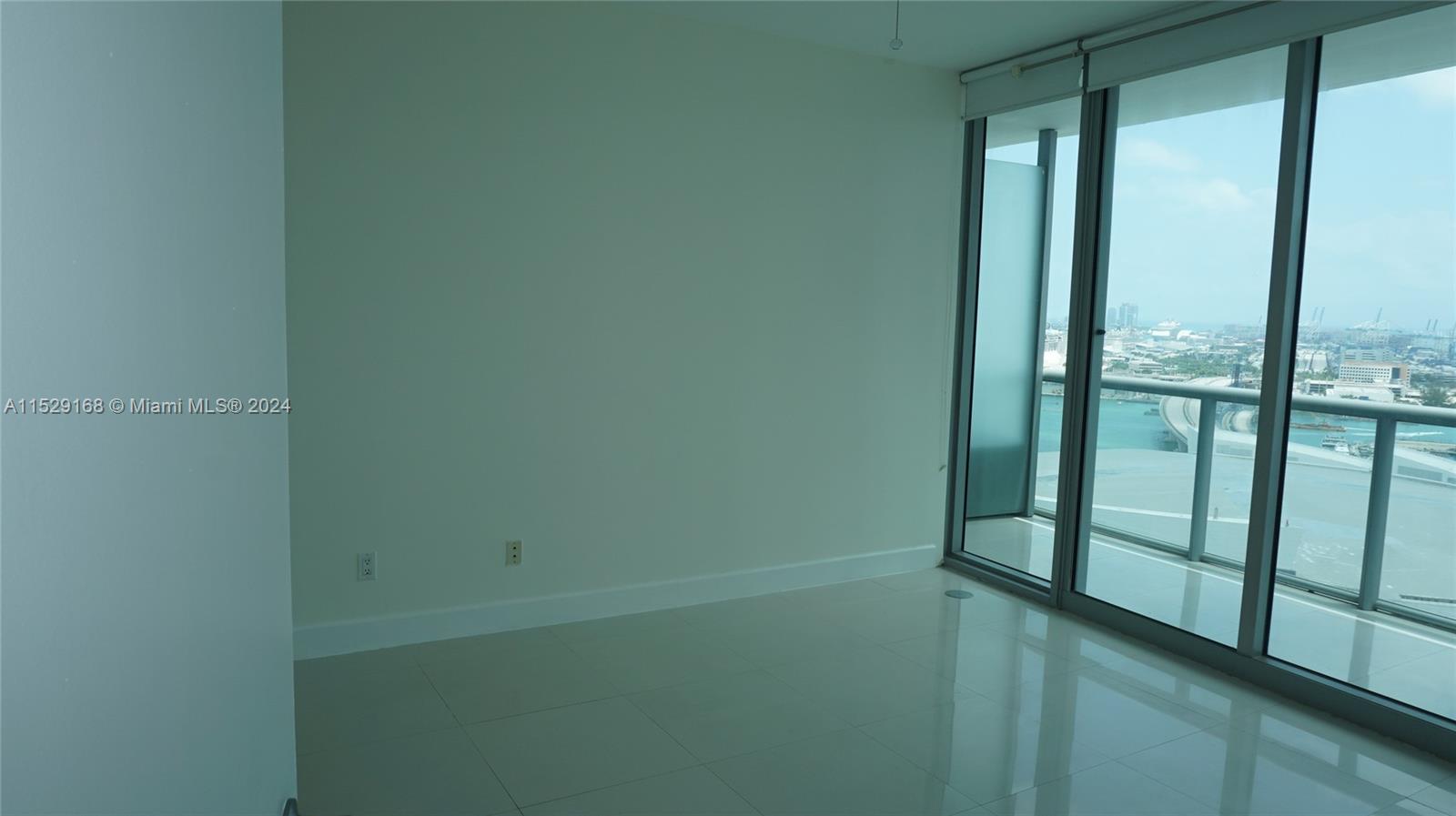 888 Biscayne Blvd 2603, Miami, Florida 33132, 1 Bedroom Bedrooms, ,1 BathroomBathrooms,Residentiallease,For Rent,888 Biscayne Blvd 2603,A11529168