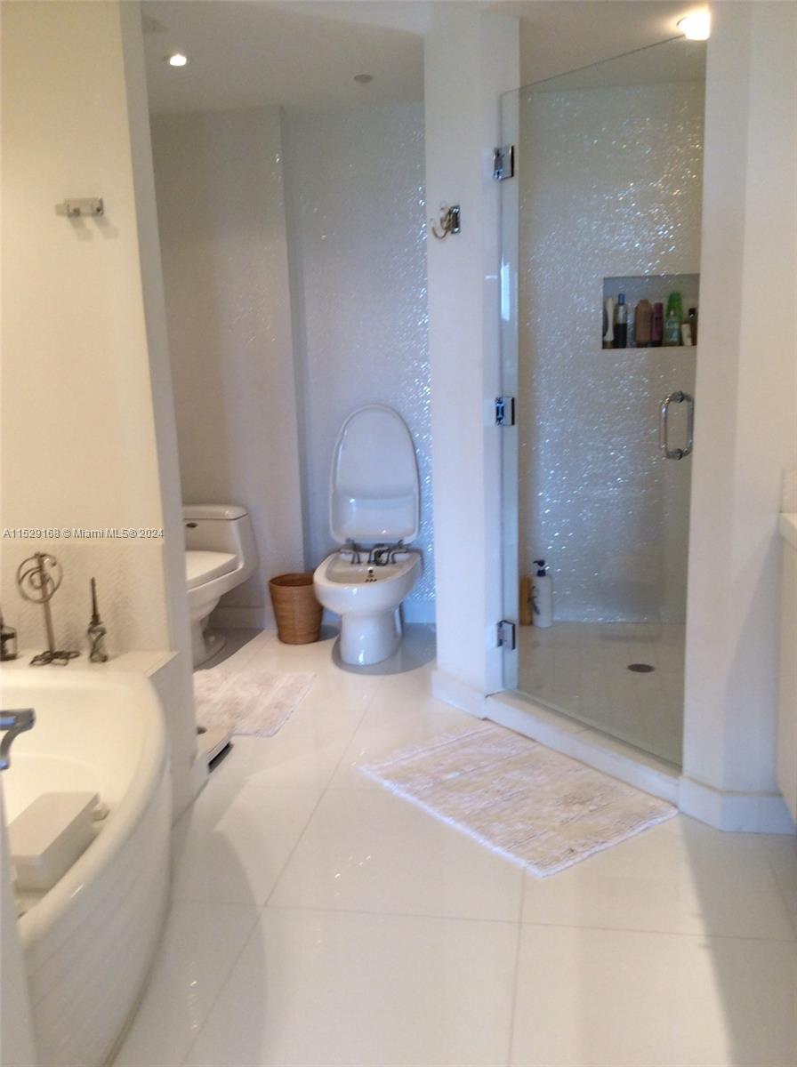 888 Biscayne Blvd 2603, Miami, Florida 33132, 1 Bedroom Bedrooms, ,1 BathroomBathrooms,Residentiallease,For Rent,888 Biscayne Blvd 2603,A11529168