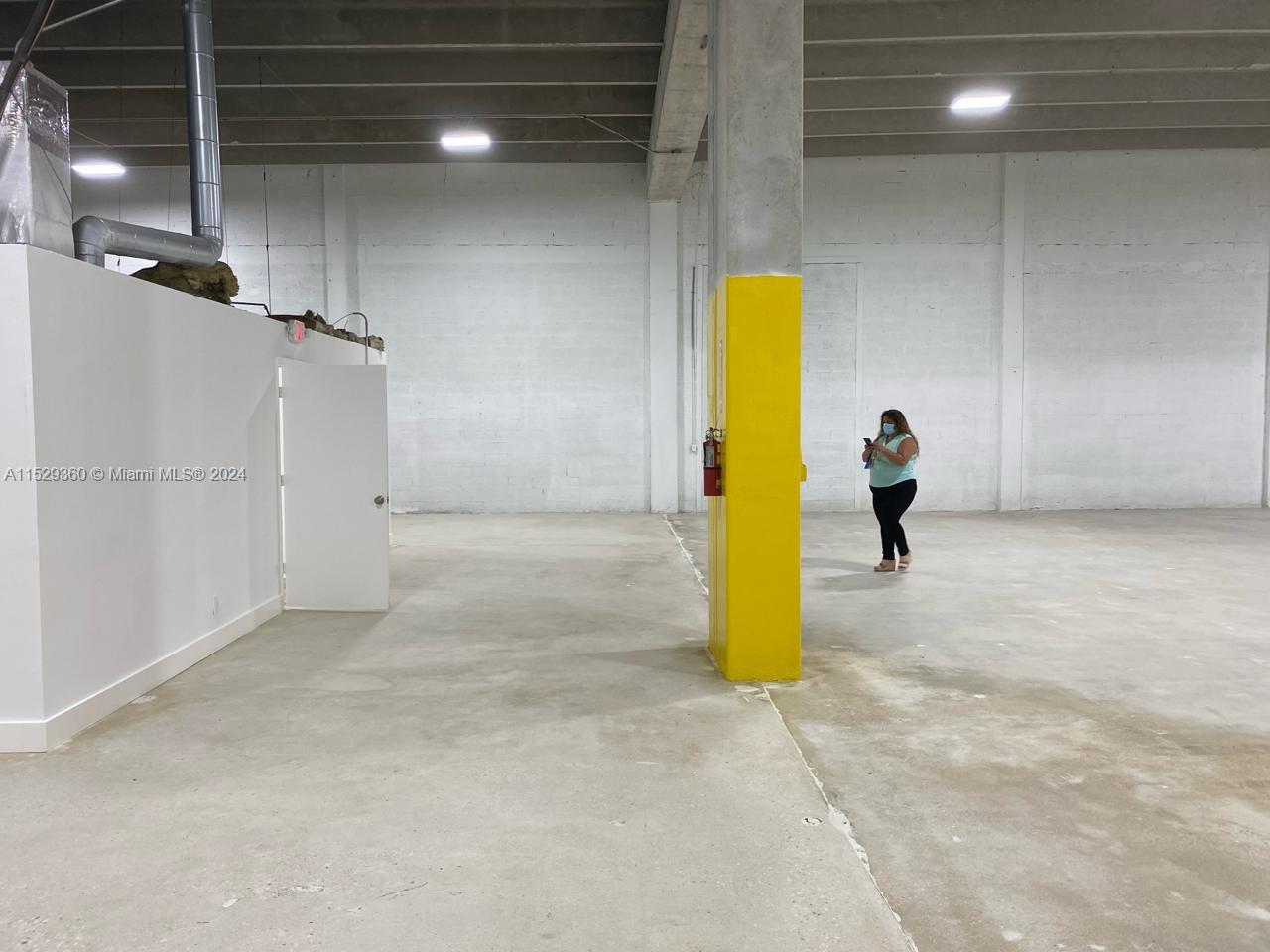 2818-2820 NW 72nd Ave, Miami, Florida 33122, ,Commerciallease,For Rent,2818-2820 NW 72nd Ave,A11529360