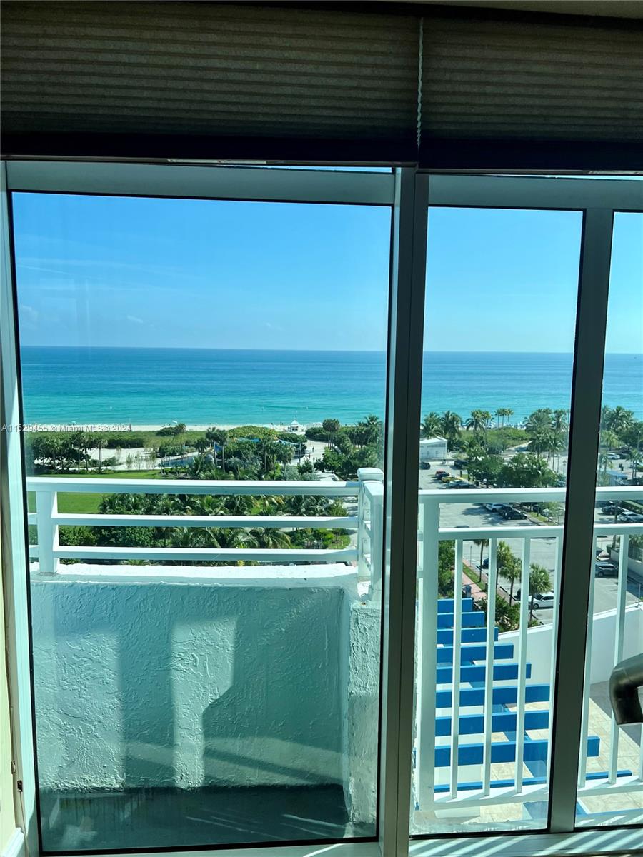 7600 Collins Ave 1203, Miami Beach, Florida 33141, 2 Bedrooms Bedrooms, ,2 BathroomsBathrooms,Residentiallease,For Rent,7600 Collins Ave 1203,A11529455