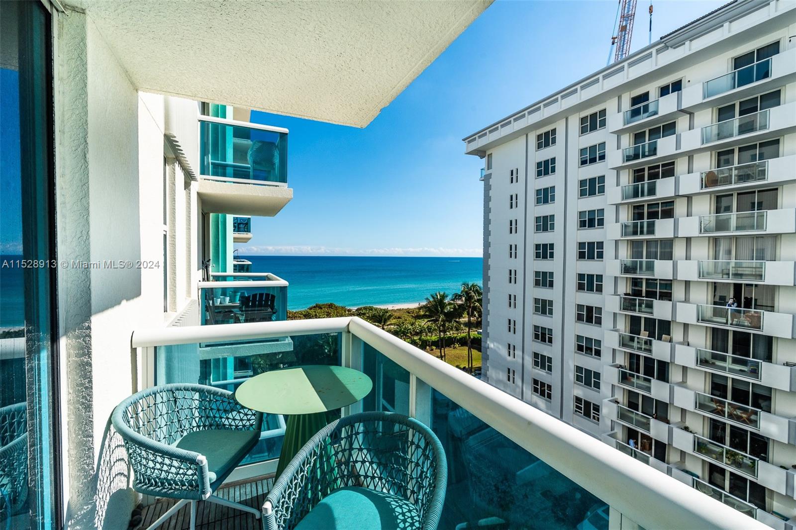 9201 Collins Ave 723, Surfside, Florida 33154, 1 Bedroom Bedrooms, ,1 BathroomBathrooms,Residentiallease,For Rent,9201 Collins Ave 723,A11528913