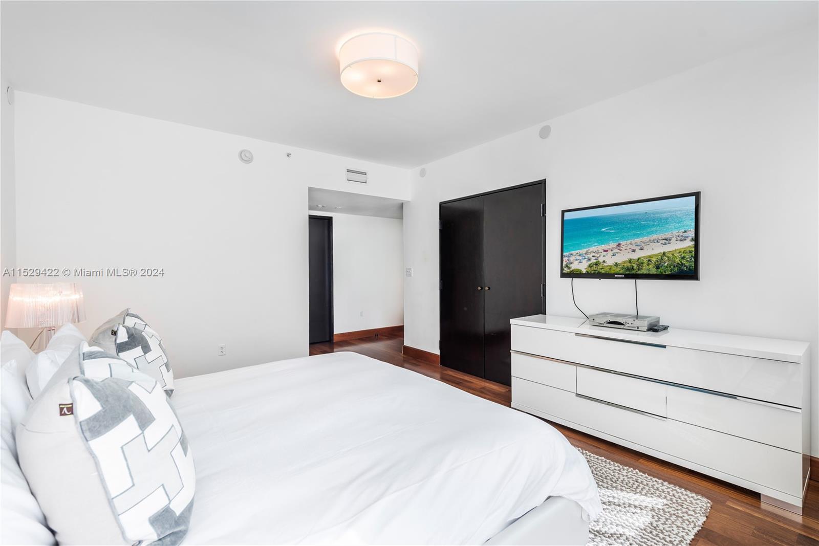 101 20th St 2104, Miami Beach, Florida 33139, 2 Bedrooms Bedrooms, ,2 BathroomsBathrooms,Residential,For Sale,101 20th St 2104,A11529422