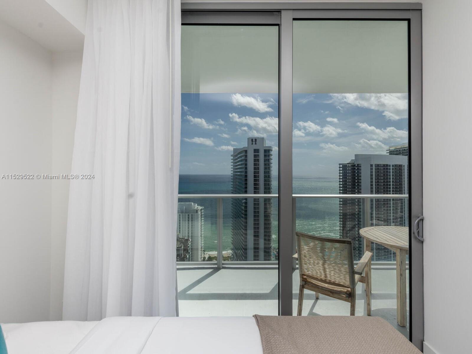 4010 S Ocean Dr T3705, Hollywood, Florida 33019, 2 Bedrooms Bedrooms, ,2 BathroomsBathrooms,Residentiallease,For Rent,4010 S Ocean Dr T3705,A11529522