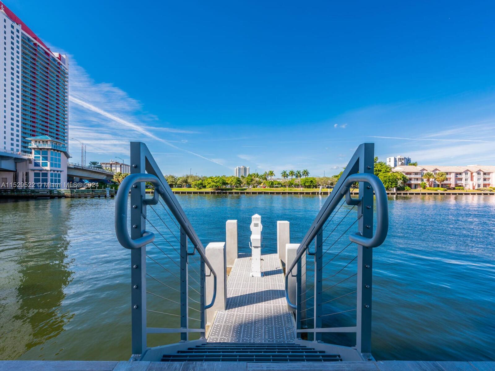 4010 S Ocean Dr T3705, Hollywood, Florida 33019, 2 Bedrooms Bedrooms, ,2 BathroomsBathrooms,Residentiallease,For Rent,4010 S Ocean Dr T3705,A11529522