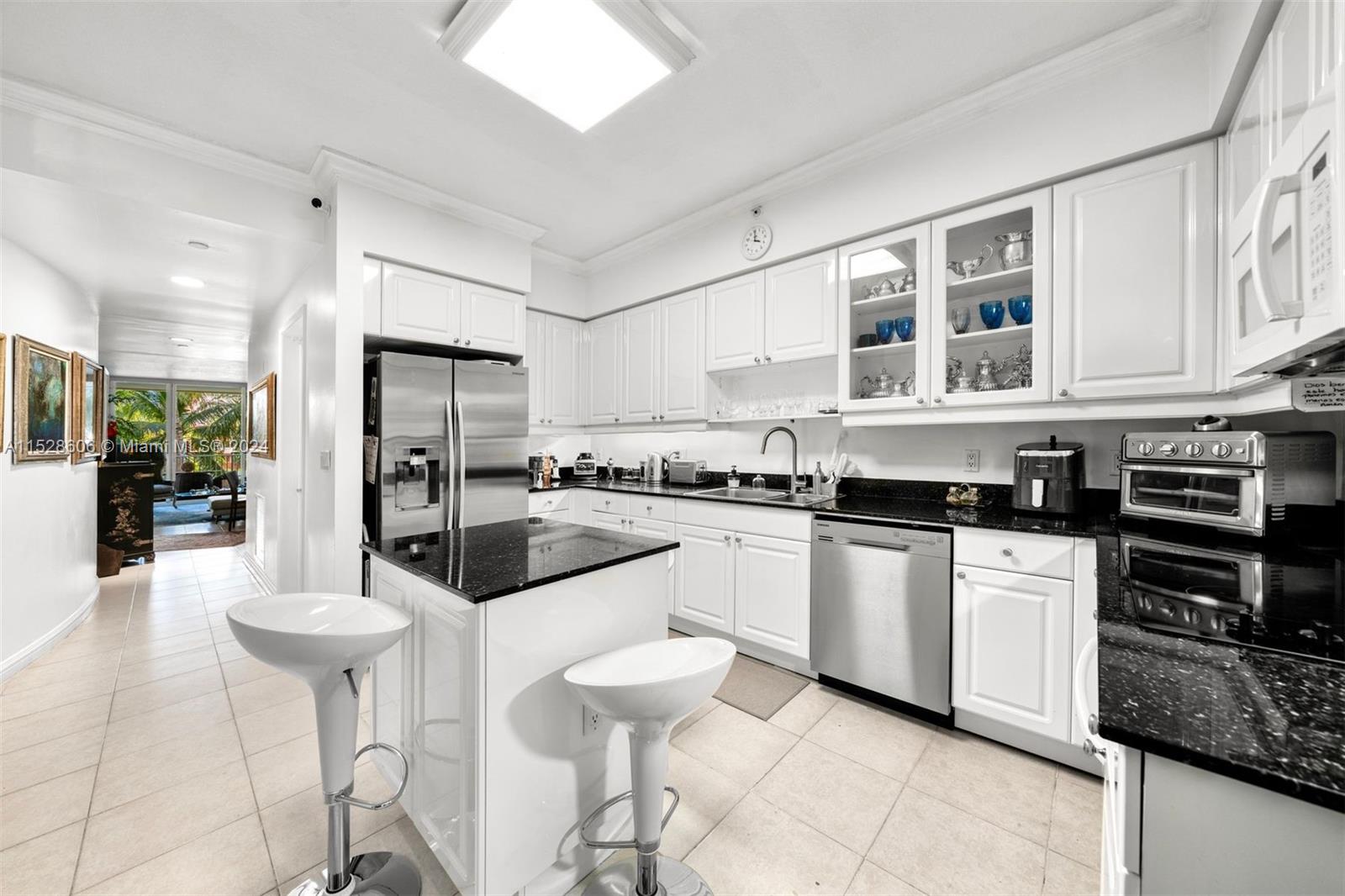 717 Crandon Blvd 308, Key Biscayne, Florida 33149, 2 Bedrooms Bedrooms, ,2 BathroomsBathrooms,Residential,For Sale,717 Crandon Blvd 308,A11528606