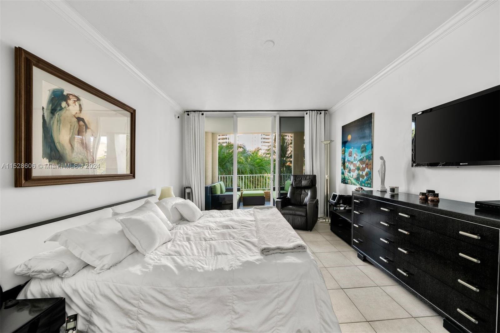717 Crandon Blvd 308, Key Biscayne, Florida 33149, 2 Bedrooms Bedrooms, ,2 BathroomsBathrooms,Residential,For Sale,717 Crandon Blvd 308,A11528606