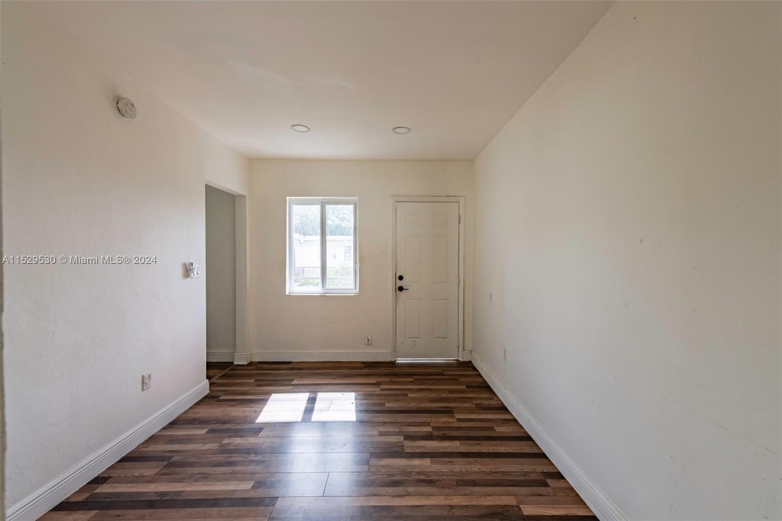 1745 NW 1st Pl 7, Miami, Florida 33136, 1 Bedroom Bedrooms, ,1 BathroomBathrooms,Residentiallease,For Rent,1745 NW 1st Pl 7,A11529530