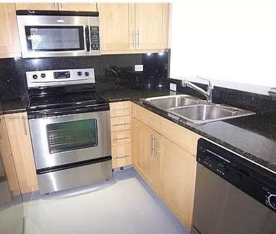 111 E Flagler St 501, Miami, Florida 33131, 2 Bedrooms Bedrooms, ,2 BathroomsBathrooms,Residentiallease,For Rent,111 E Flagler St 501,A11528938