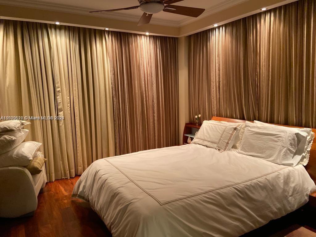 7350 SW 89th St 622S, Miami, Florida 33156, 3 Bedrooms Bedrooms, ,3 BathroomsBathrooms,Residentiallease,For Rent,7350 SW 89th St 622S,A11529626