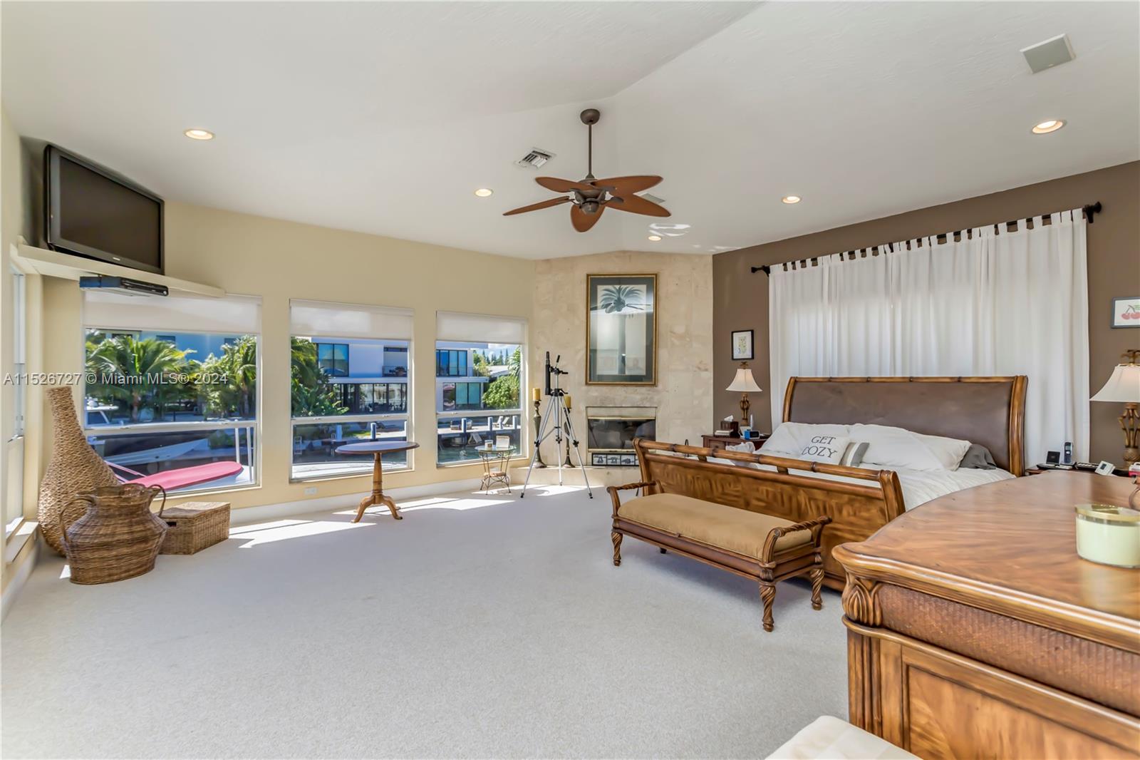 1970 NE 118 Rd 0, North Miami, Florida 33181, 6 Bedrooms Bedrooms, ,5 BathroomsBathrooms,Residentiallease,For Rent,1970 NE 118 Rd 0,A11526727