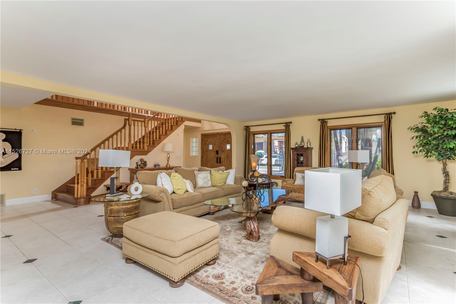 1970 NE 118 Rd 0, North Miami, Florida 33181, 6 Bedrooms Bedrooms, ,5 BathroomsBathrooms,Residentiallease,For Rent,1970 NE 118 Rd 0,A11526727