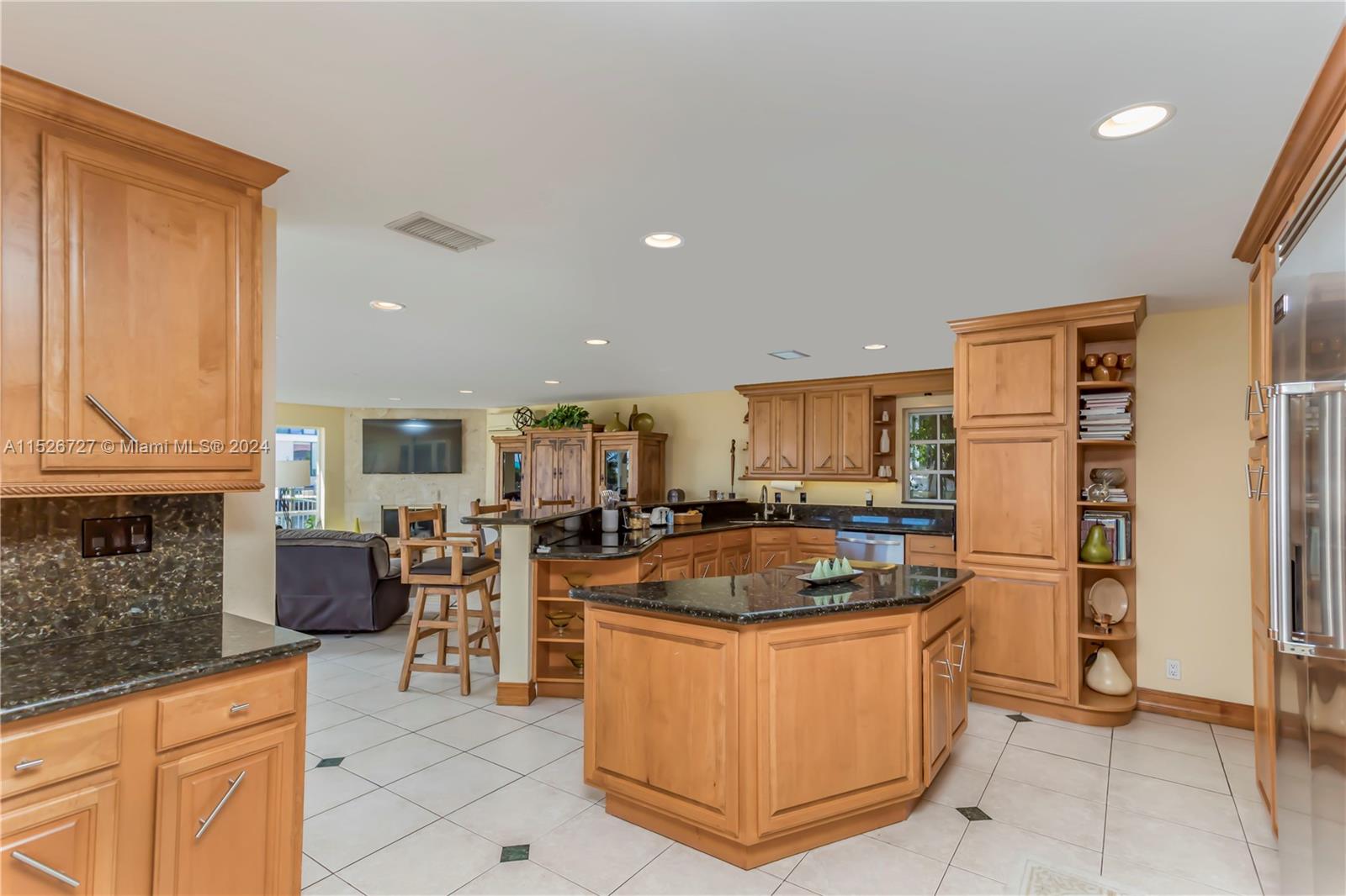 1970 NE 118 Rd 0, North Miami, Florida 33181, 6 Bedrooms Bedrooms, ,5 BathroomsBathrooms,Residentiallease,For Rent,1970 NE 118 Rd 0,A11526727