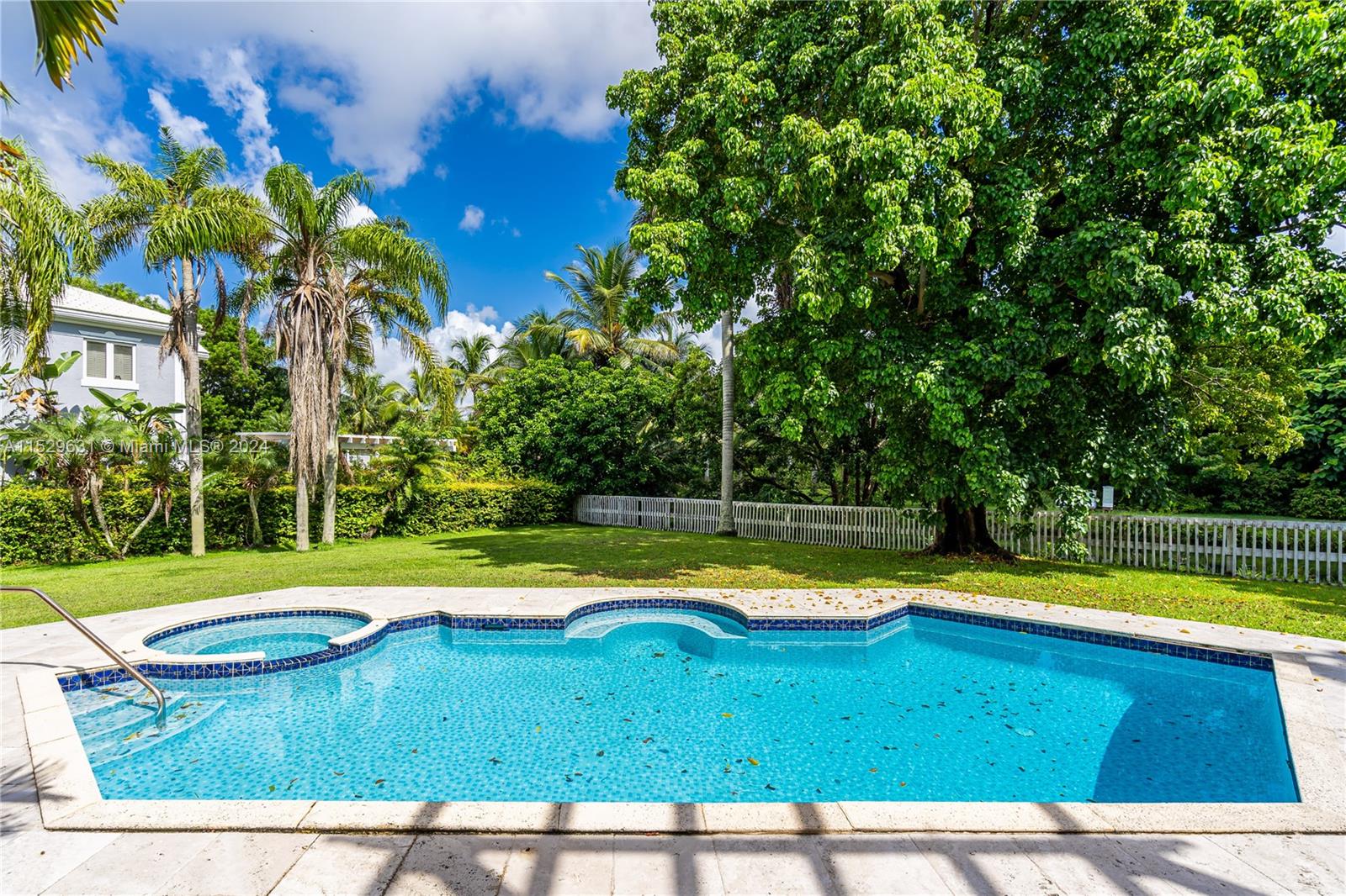 8768 SW 62nd Ct, Pinecrest, Florida 33156, 5 Bedrooms Bedrooms, ,4 BathroomsBathrooms,Residential,For Sale,8768 SW 62nd Ct,A11529631