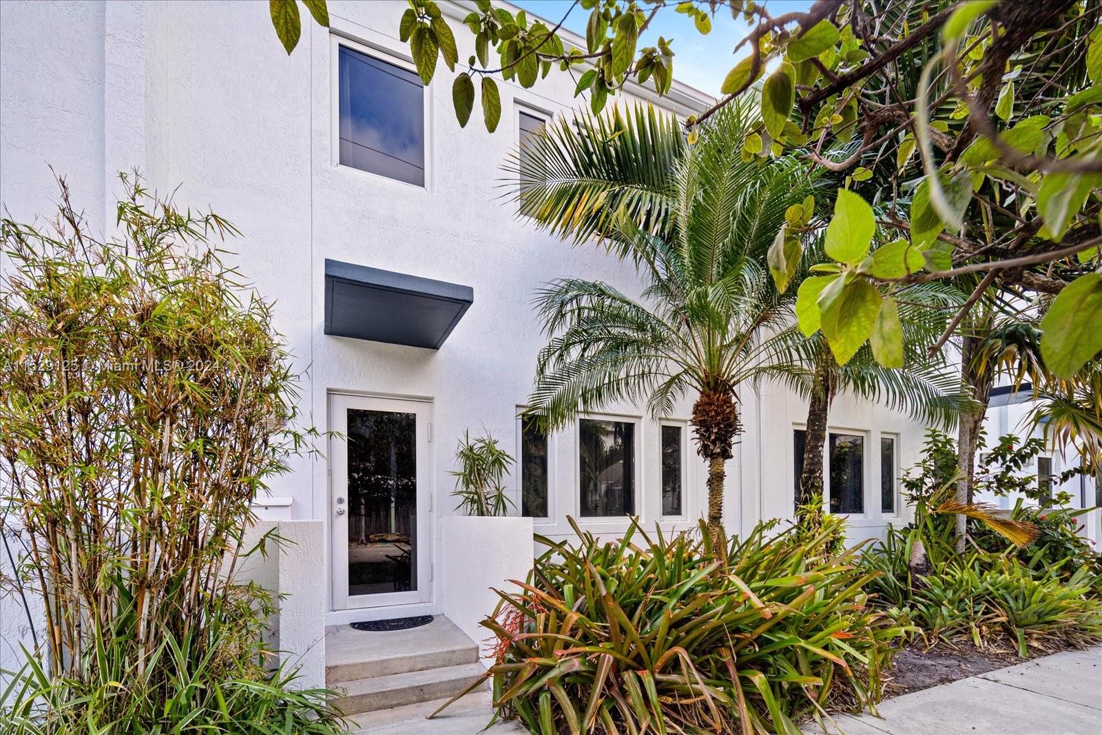726 NE 5th Ave 726, Fort Lauderdale, Florida 33304, 2 Bedrooms Bedrooms, ,2 BathroomsBathrooms,Residentiallease,For Rent,726 NE 5th Ave 726,A11529125