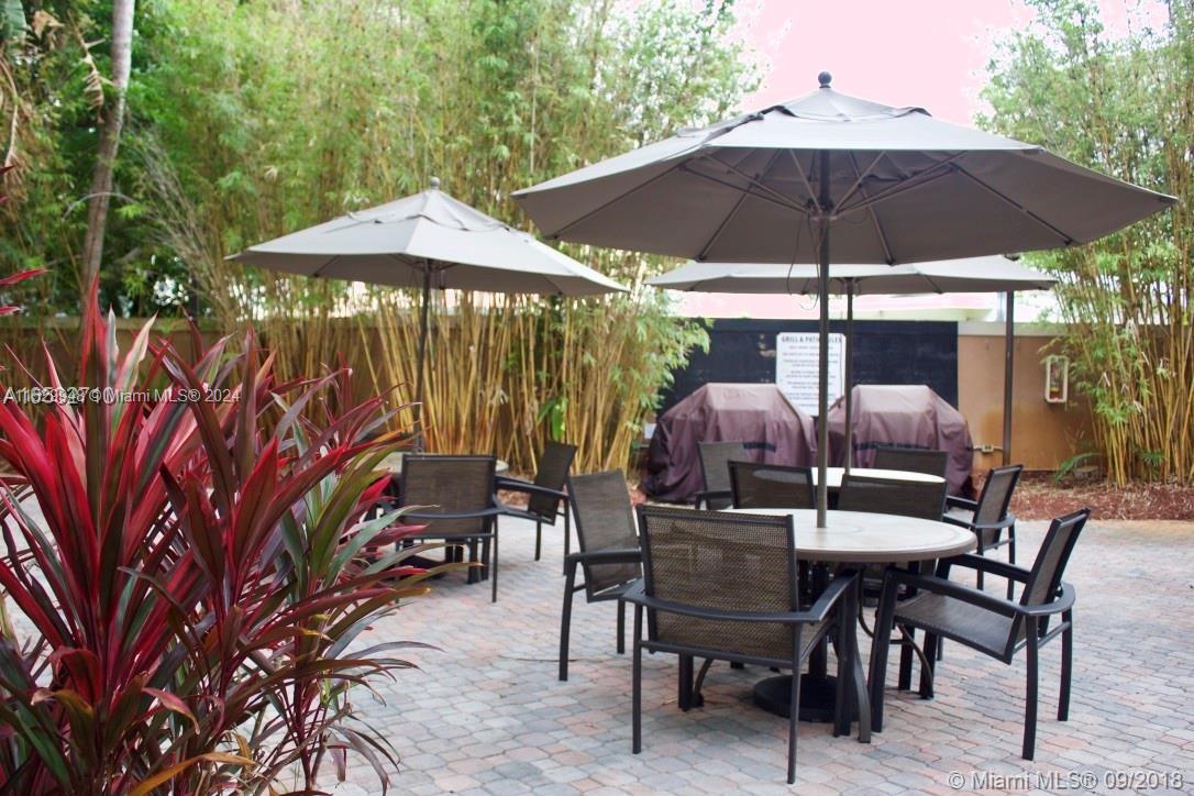 1919 Van Buren St 321A, Hollywood, Florida 33020, 2 Bedrooms Bedrooms, ,1 BathroomBathrooms,Residential,For Sale,1919 Van Buren St 321A,A11529948