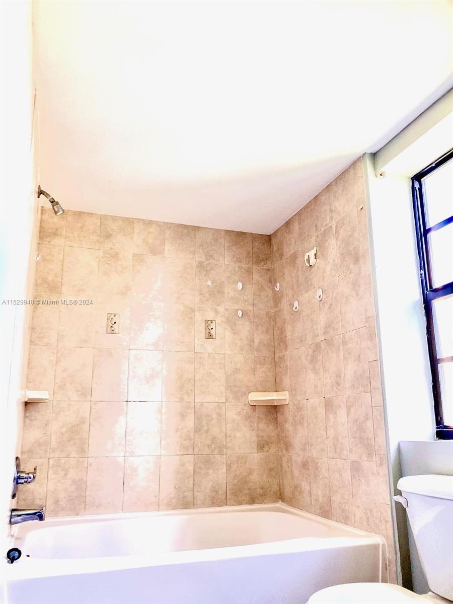 1919 Van Buren St 321A, Hollywood, Florida 33020, 2 Bedrooms Bedrooms, ,1 BathroomBathrooms,Residential,For Sale,1919 Van Buren St 321A,A11529948