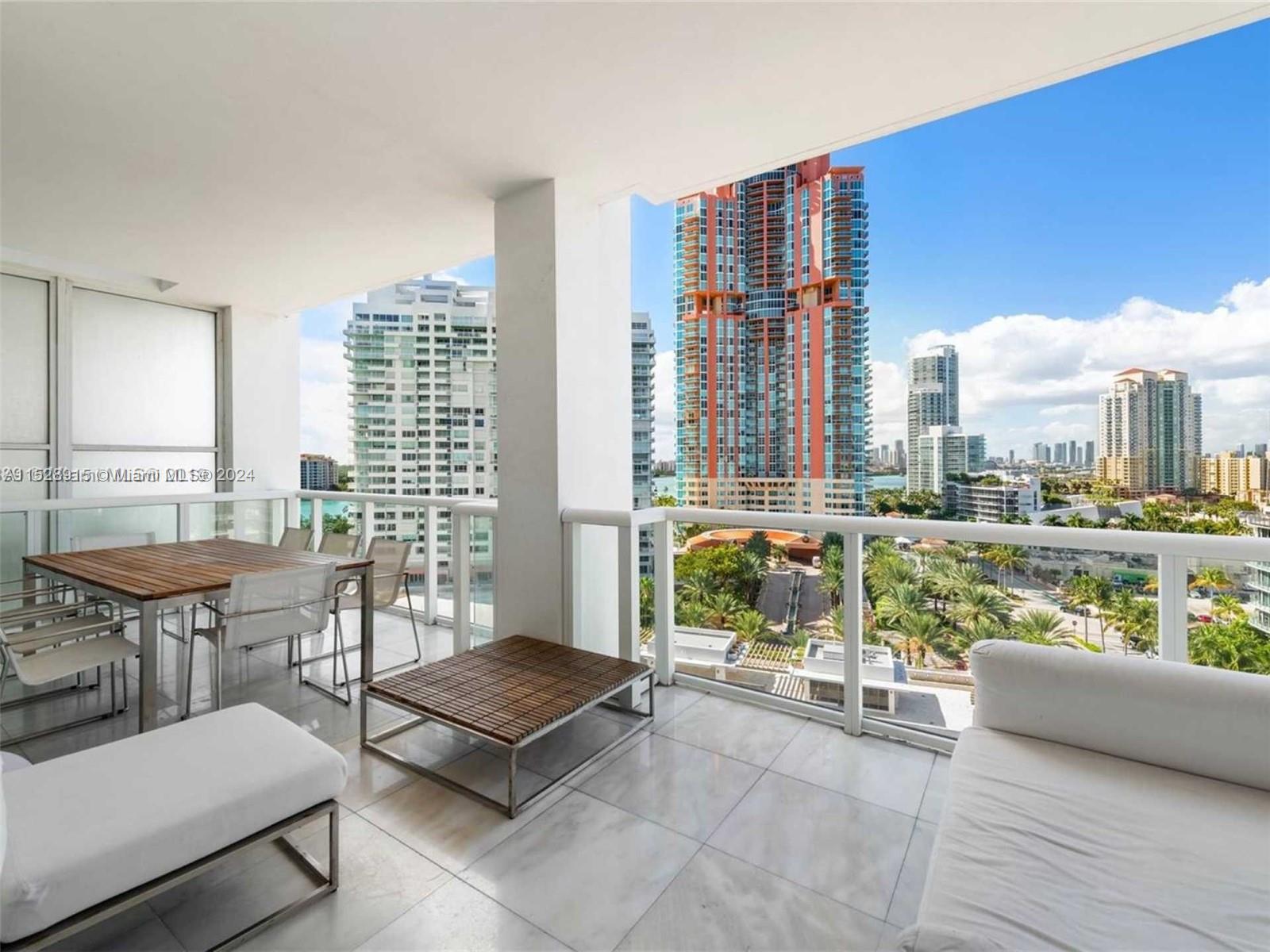 50 S Pointe Dr 1206, Miami Beach, Florida 33139, 2 Bedrooms Bedrooms, ,2 BathroomsBathrooms,Residentiallease,For Rent,50 S Pointe Dr 1206,A11528915