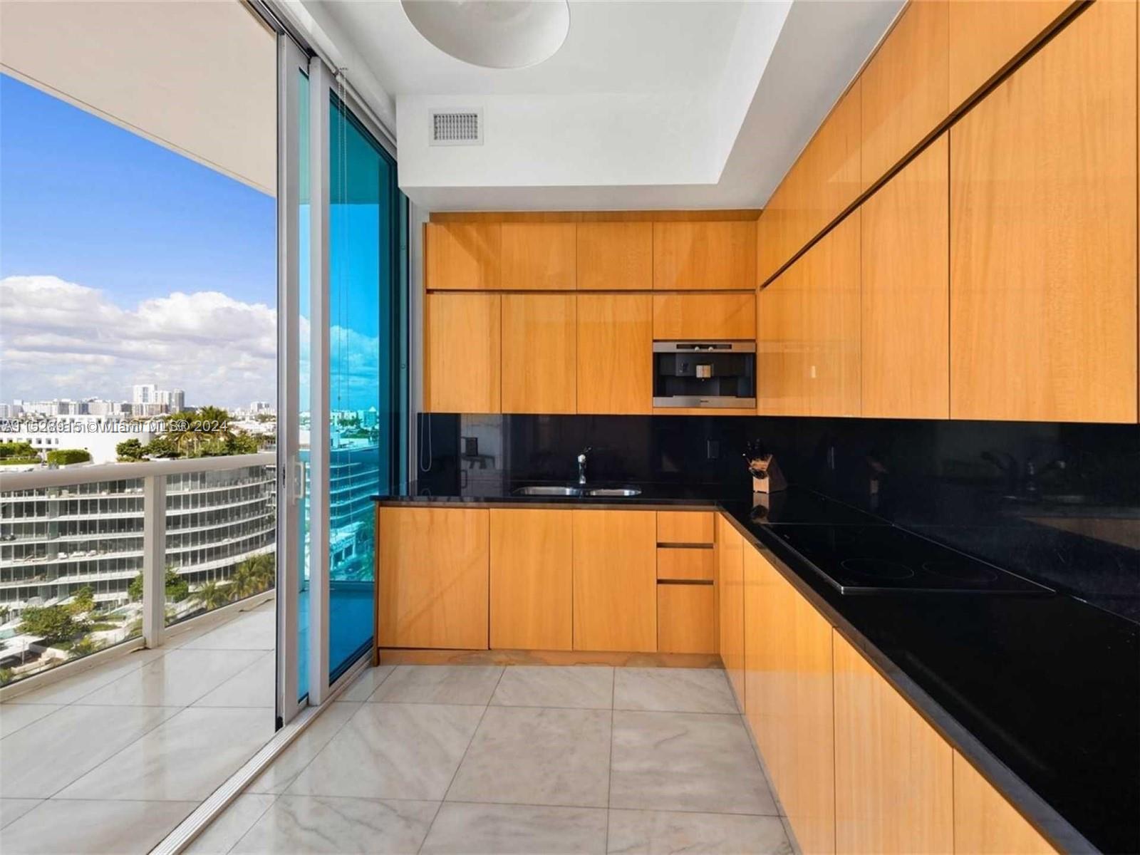 50 S Pointe Dr 1206, Miami Beach, Florida 33139, 2 Bedrooms Bedrooms, ,2 BathroomsBathrooms,Residentiallease,For Rent,50 S Pointe Dr 1206,A11528915