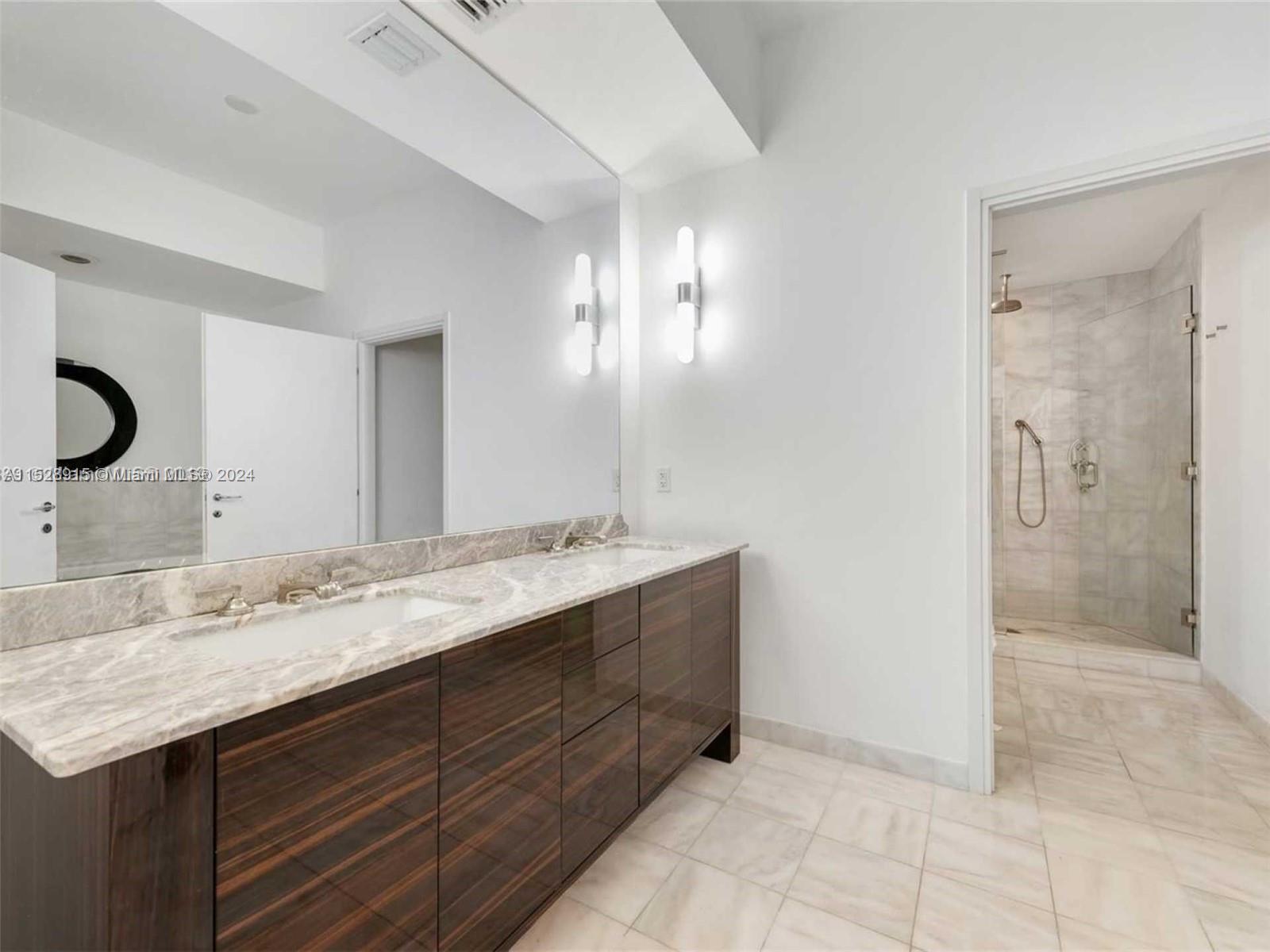 50 S Pointe Dr 1206, Miami Beach, Florida 33139, 2 Bedrooms Bedrooms, ,2 BathroomsBathrooms,Residentiallease,For Rent,50 S Pointe Dr 1206,A11528915