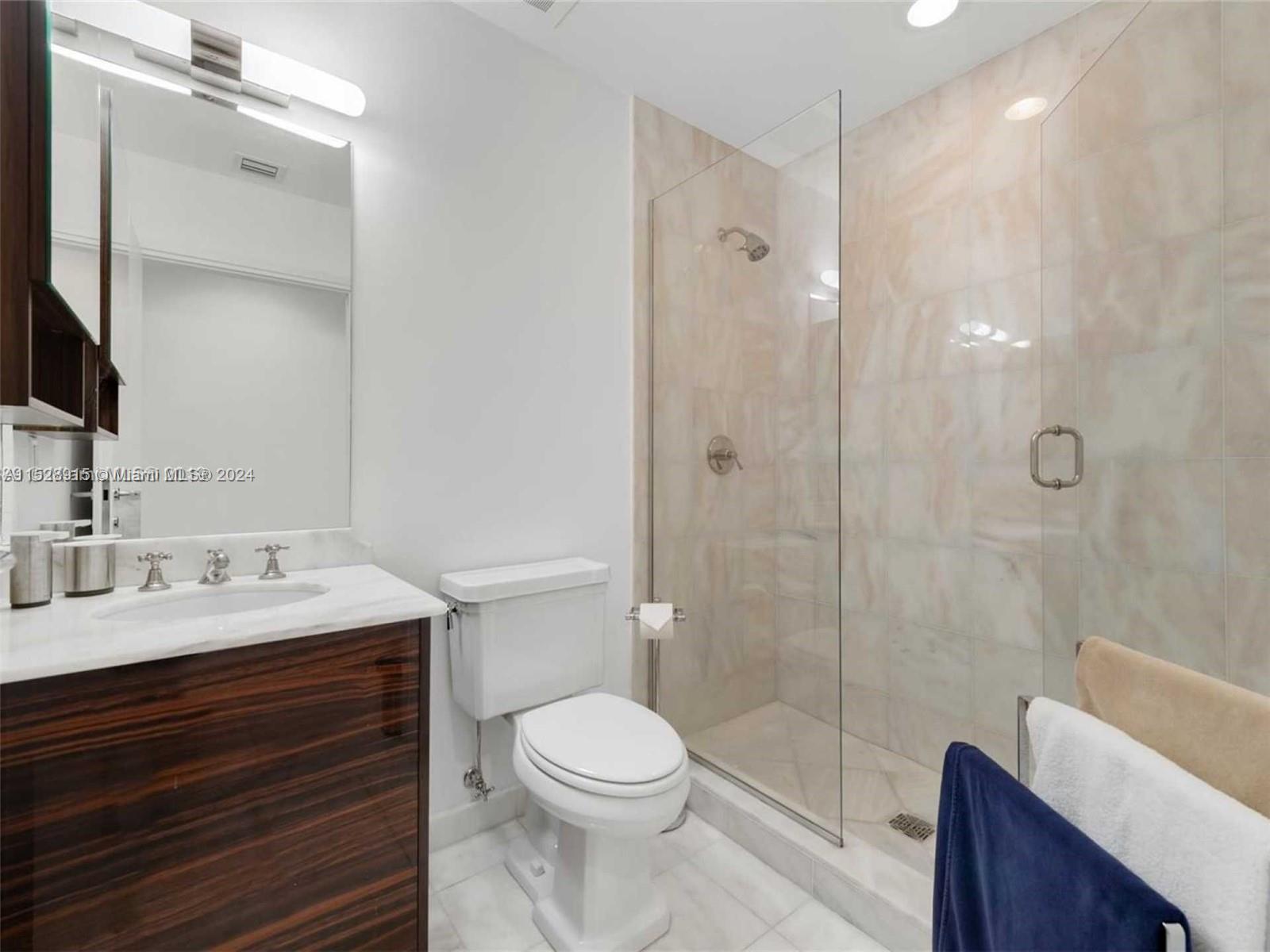 50 S Pointe Dr 1206, Miami Beach, Florida 33139, 2 Bedrooms Bedrooms, ,2 BathroomsBathrooms,Residentiallease,For Rent,50 S Pointe Dr 1206,A11528915