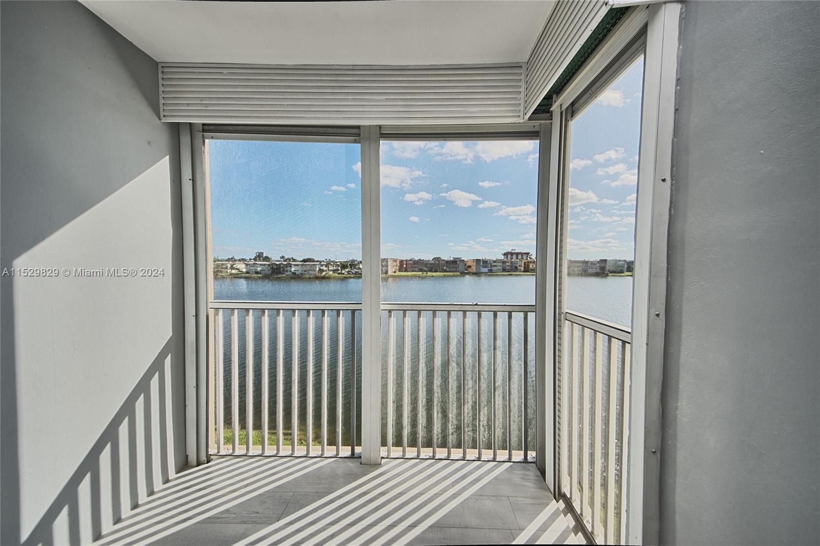 1660 NE 191st St 309-1, Miami, Florida 33179, 2 Bedrooms Bedrooms, ,2 BathroomsBathrooms,Residentiallease,For Rent,1660 NE 191st St 309-1,A11529829