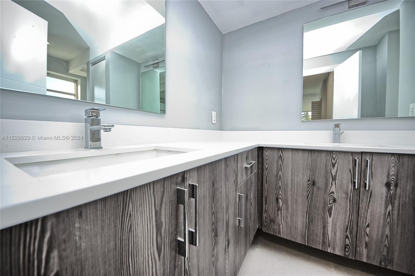 1660 NE 191st St 309-1, Miami, Florida 33179, 2 Bedrooms Bedrooms, ,2 BathroomsBathrooms,Residentiallease,For Rent,1660 NE 191st St 309-1,A11529829