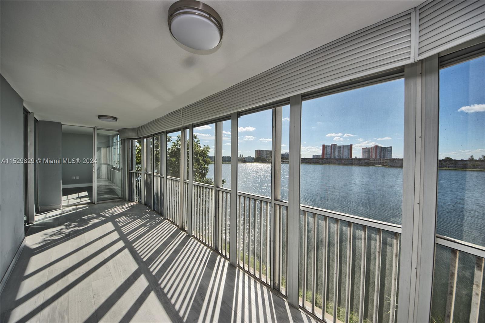 1660 NE 191st St 309-1, Miami, Florida 33179, 2 Bedrooms Bedrooms, ,2 BathroomsBathrooms,Residentiallease,For Rent,1660 NE 191st St 309-1,A11529829