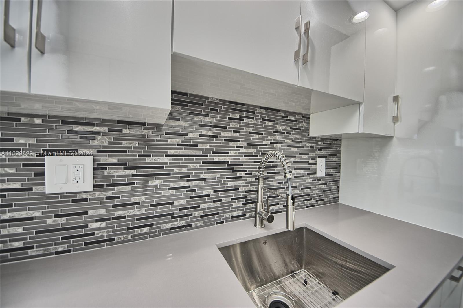 1660 NE 191st St 309-1, Miami, Florida 33179, 2 Bedrooms Bedrooms, ,2 BathroomsBathrooms,Residentiallease,For Rent,1660 NE 191st St 309-1,A11529829