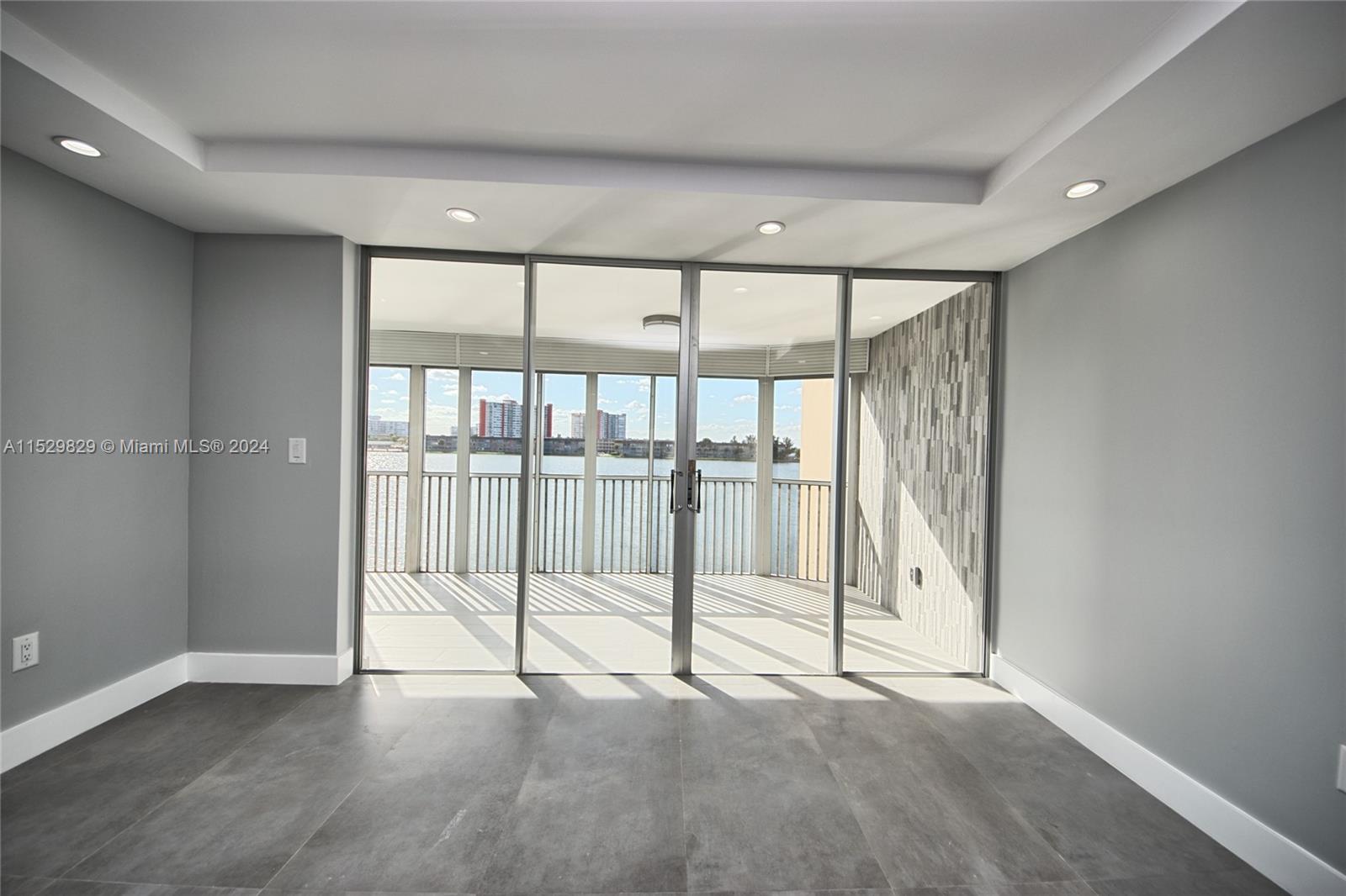 1660 NE 191st St 309-1, Miami, Florida 33179, 2 Bedrooms Bedrooms, ,2 BathroomsBathrooms,Residentiallease,For Rent,1660 NE 191st St 309-1,A11529829