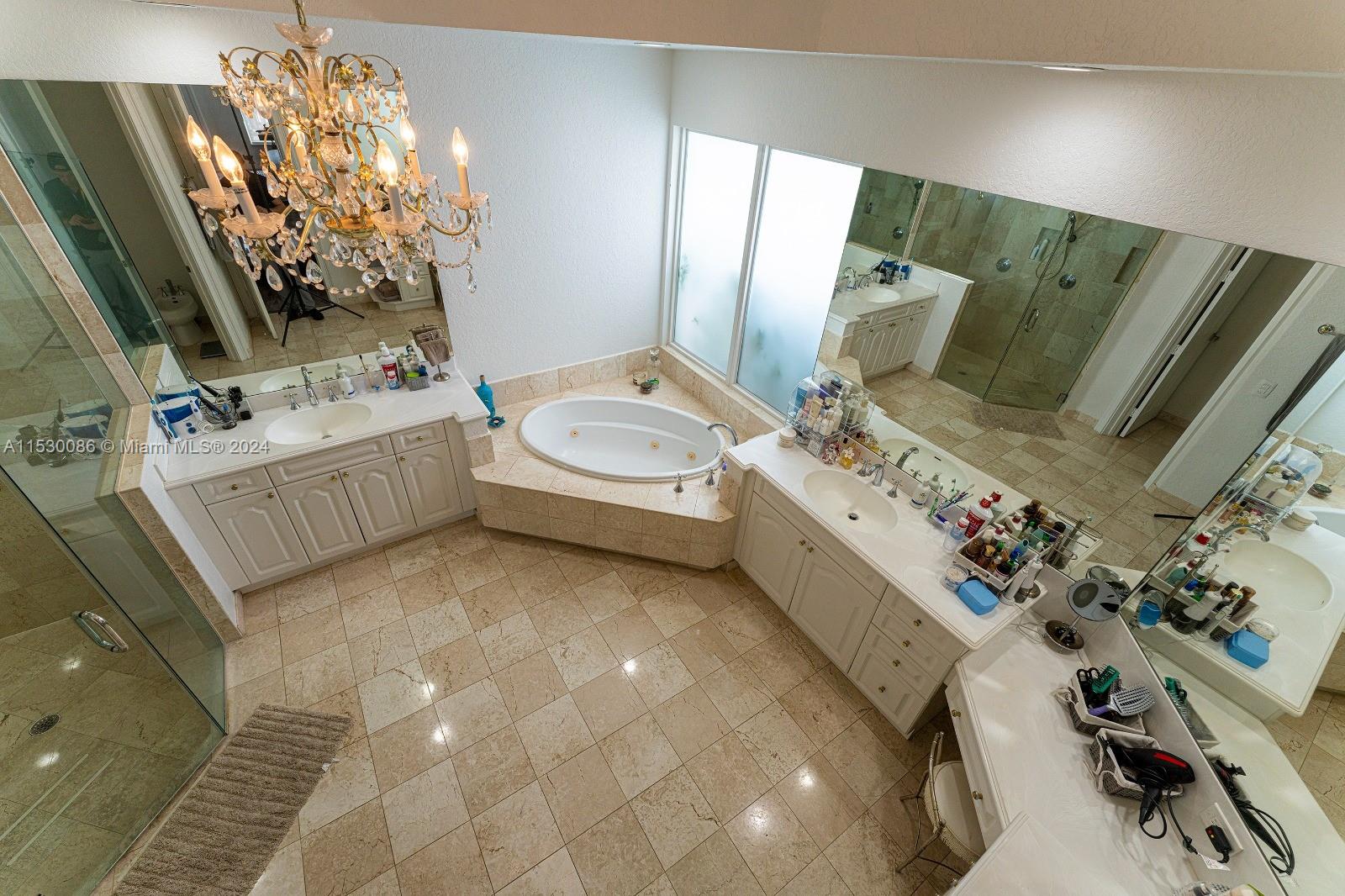 1107 Pelican Ln, Hollywood, Florida 33019, 4 Bedrooms Bedrooms, ,4 BathroomsBathrooms,Residential,For Sale,1107 Pelican Ln,A11530086